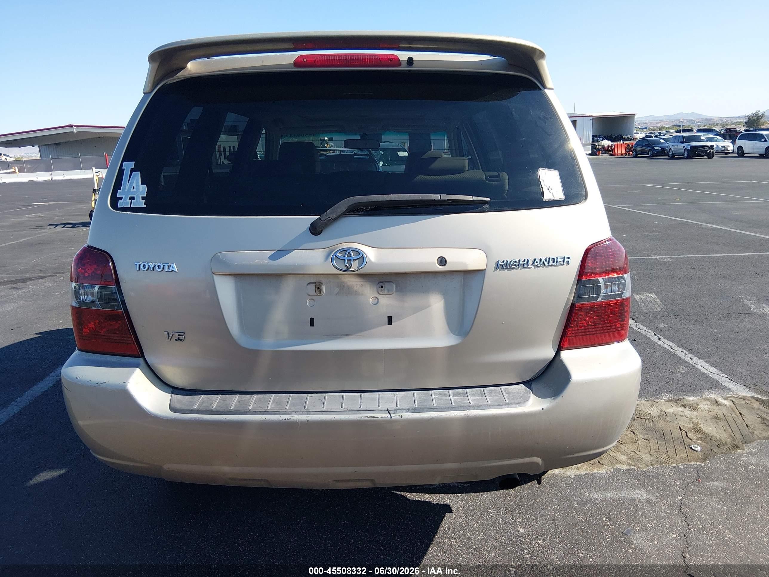 2007 Toyota Highlander V6 (2 Rows) (a5) Золотой vin: JTEGP21A170132266