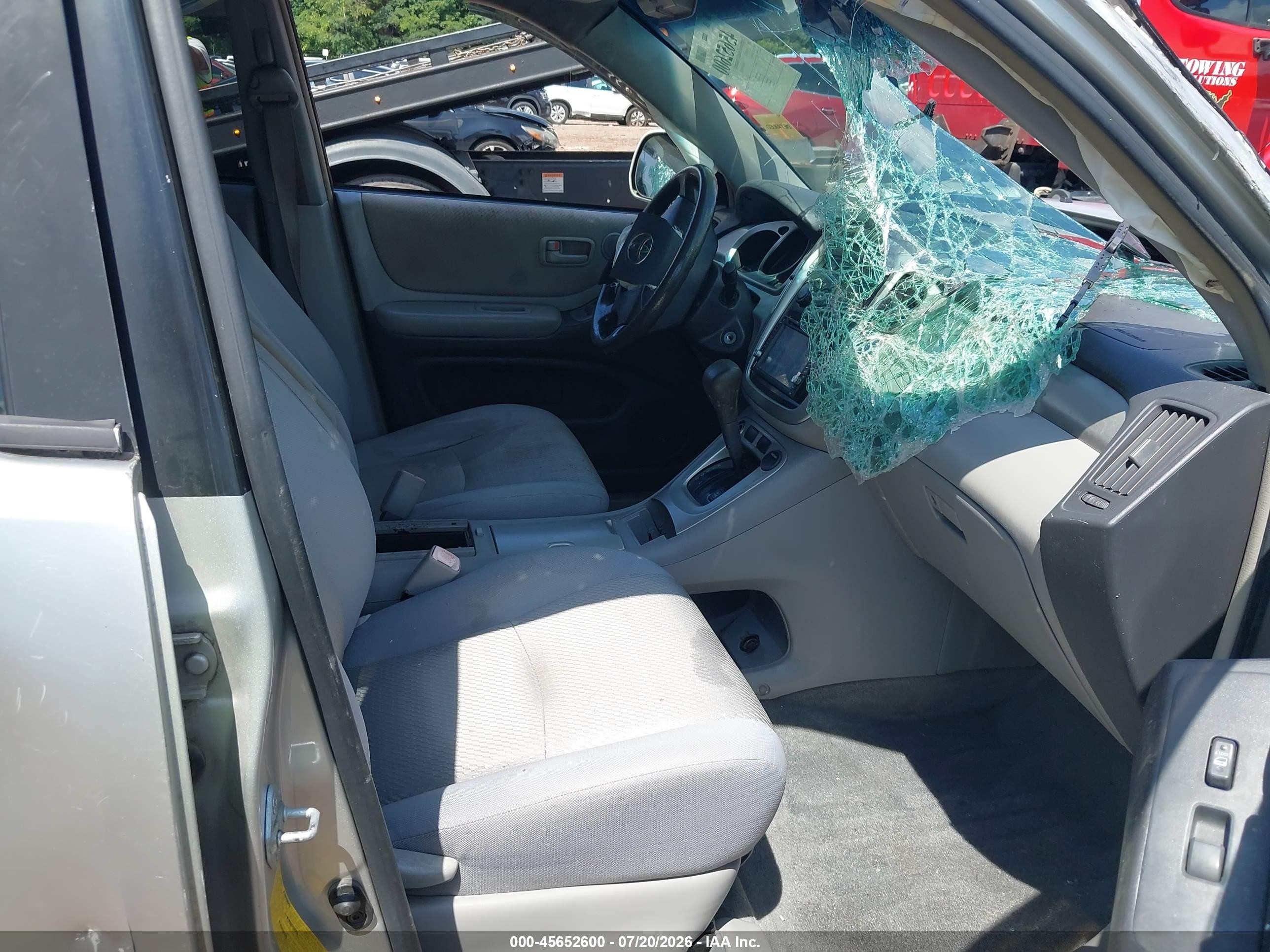 2007 Toyota Highlander V6 (2 Rows) (a5) Silver vin: JTEGP21A170148371