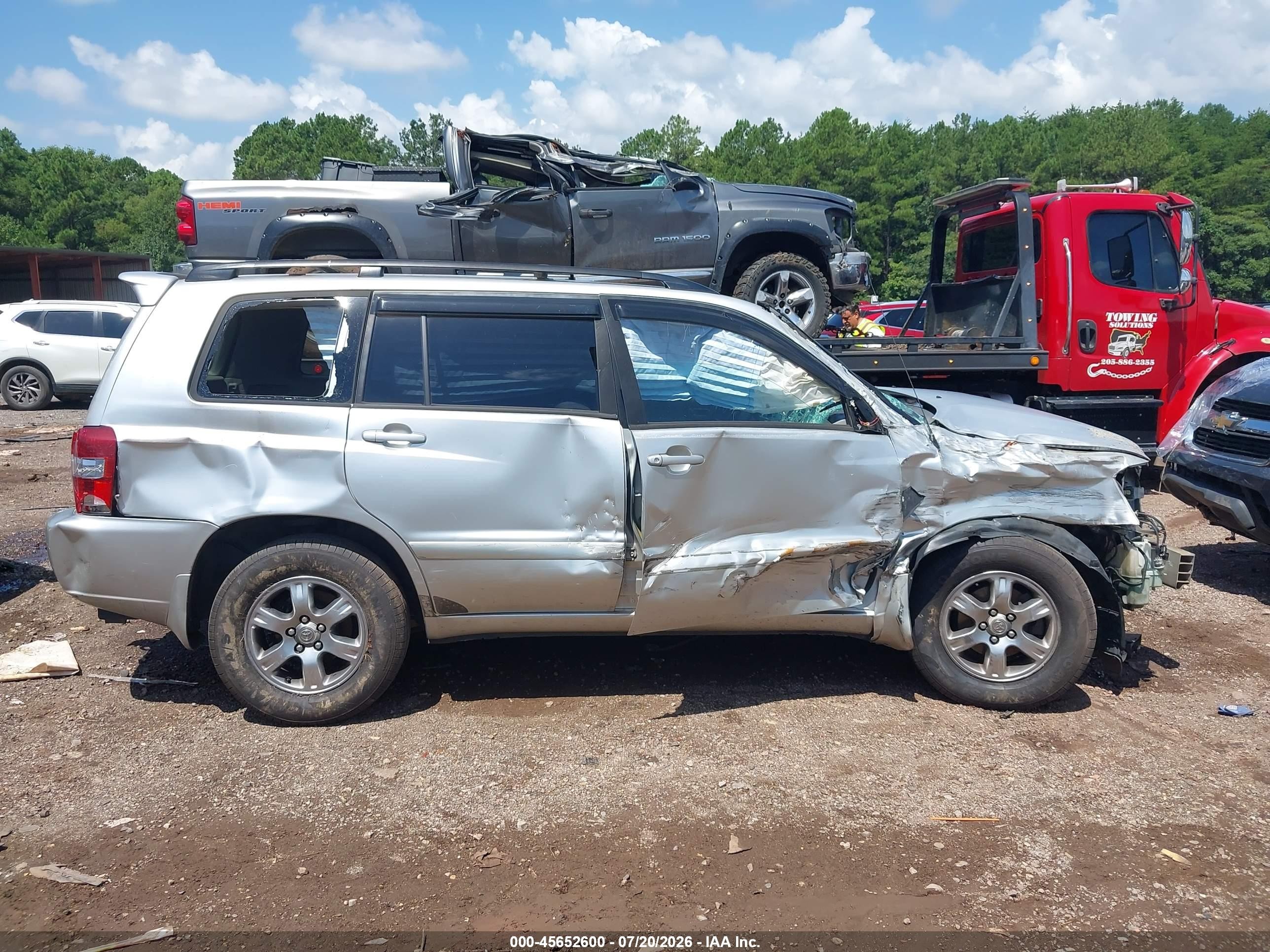 2007 Toyota Highlander V6 (2 Rows) (a5) Silver vin: JTEGP21A170148371