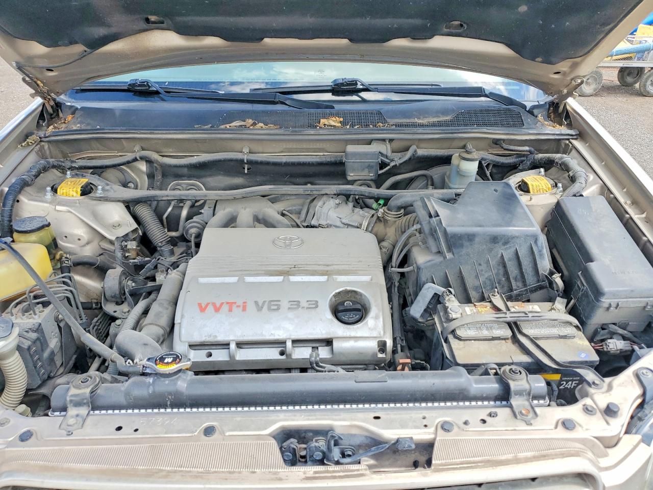 2004 Toyota Highlander Base Gold vin: JTEGP21A240039221