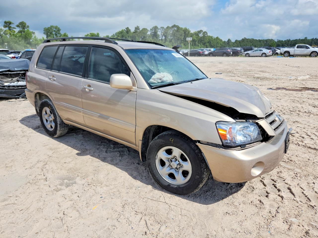 2005 Toyota Highlander Limited Золотой vin: JTEGP21A250061351
