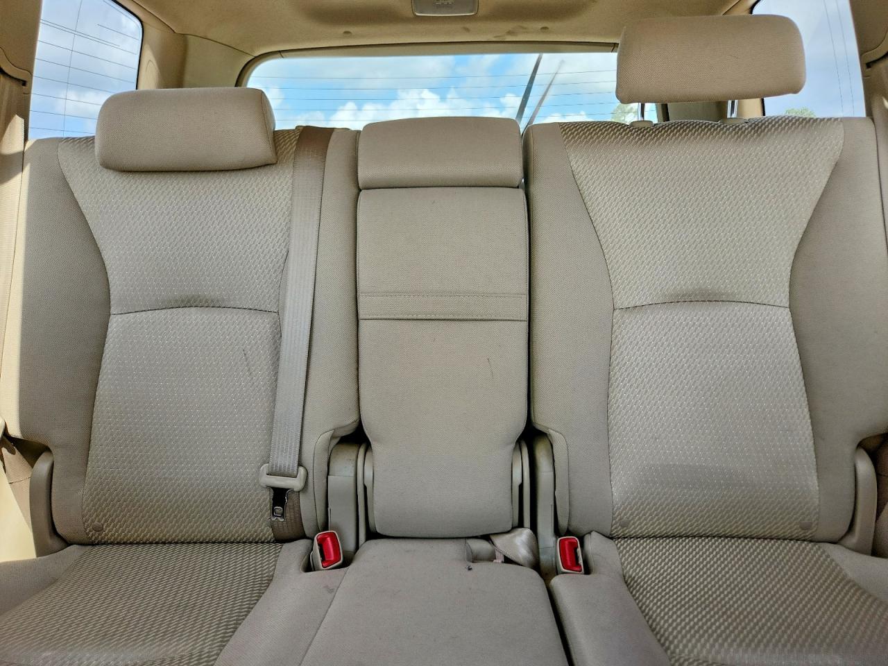 2005 Toyota Highlander Limited Золотой vin: JTEGP21A250061351