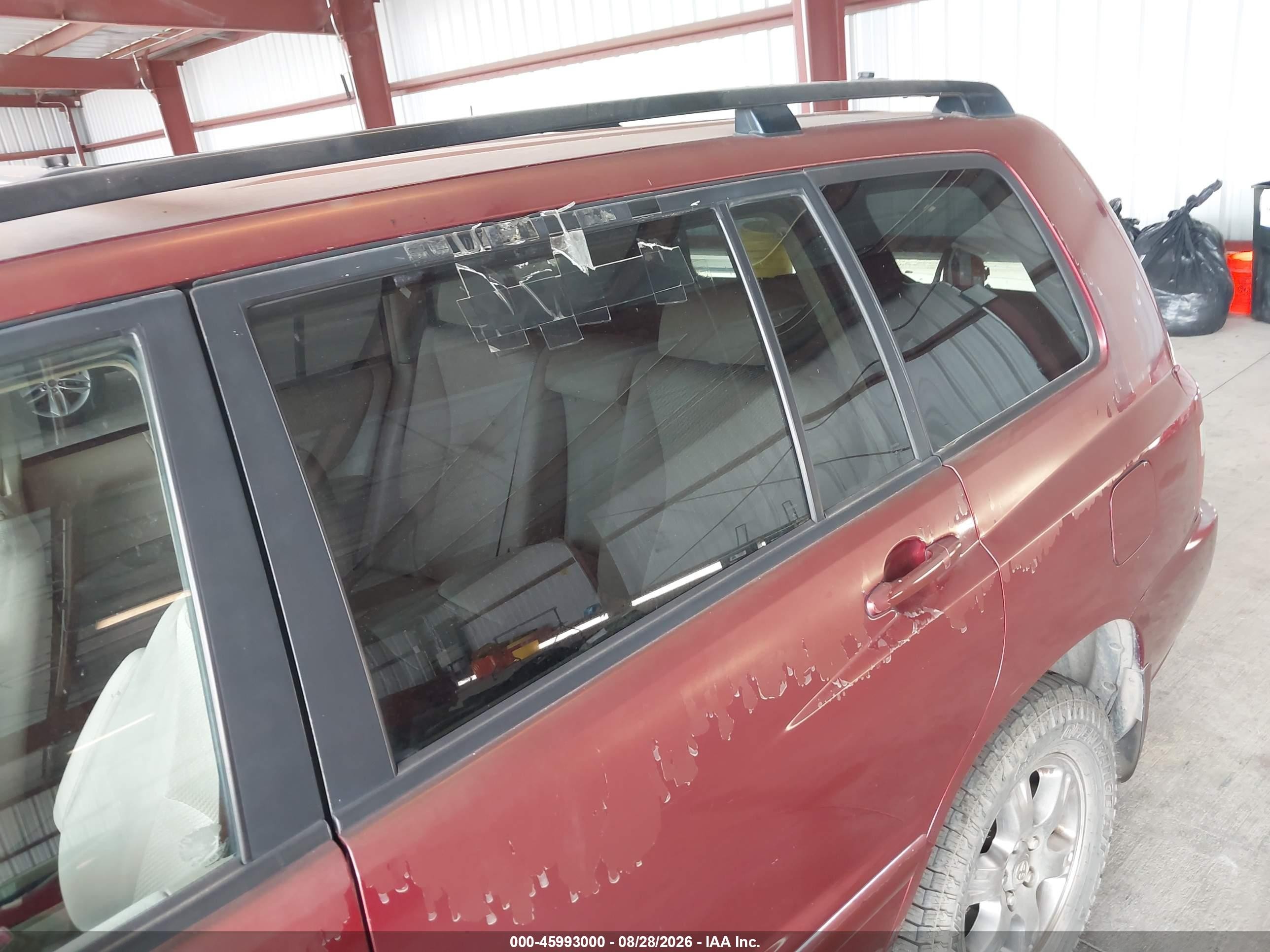 2005 Toyota Highlander V6 Burgundy vin: JTEGP21A250083494