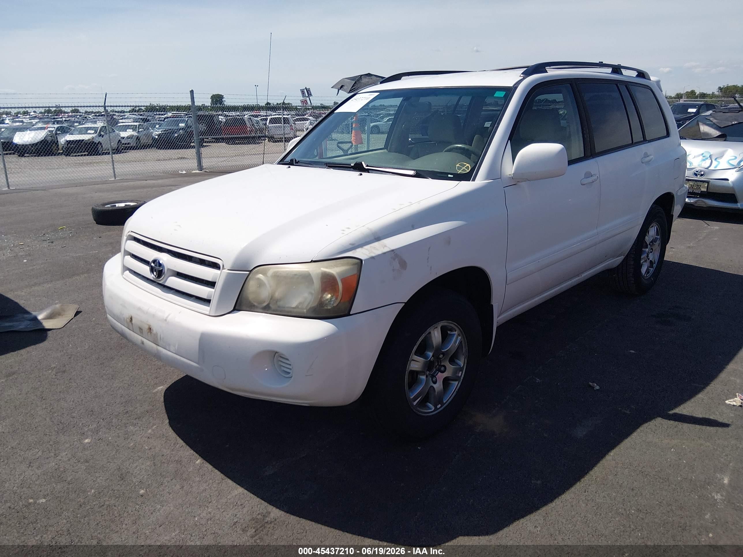 2005 Toyota Highlander V6 Белый vin: JTEGP21A350043747