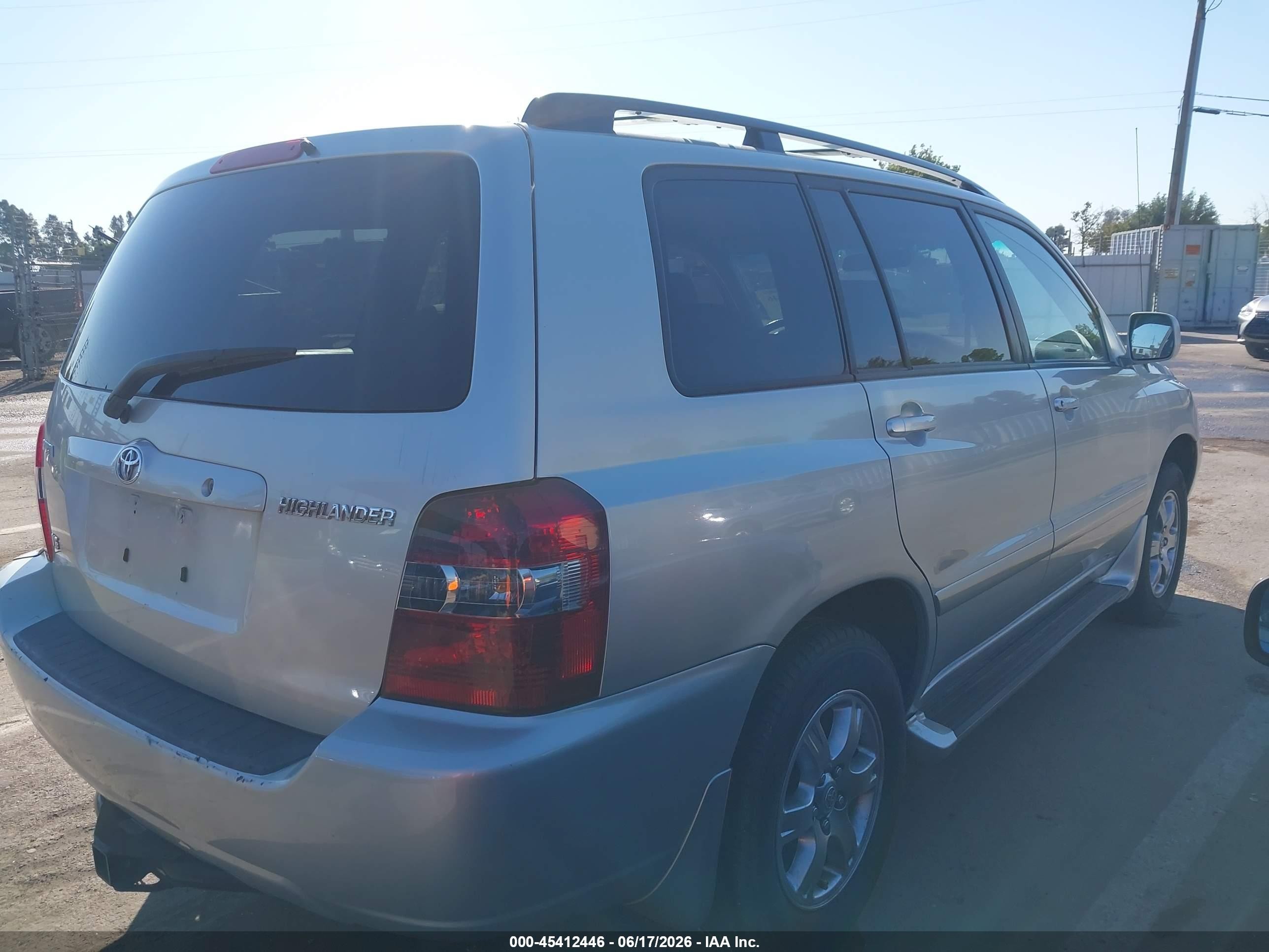 2006 Toyota Highlander V6 Silver vin: JTEGP21A360099060