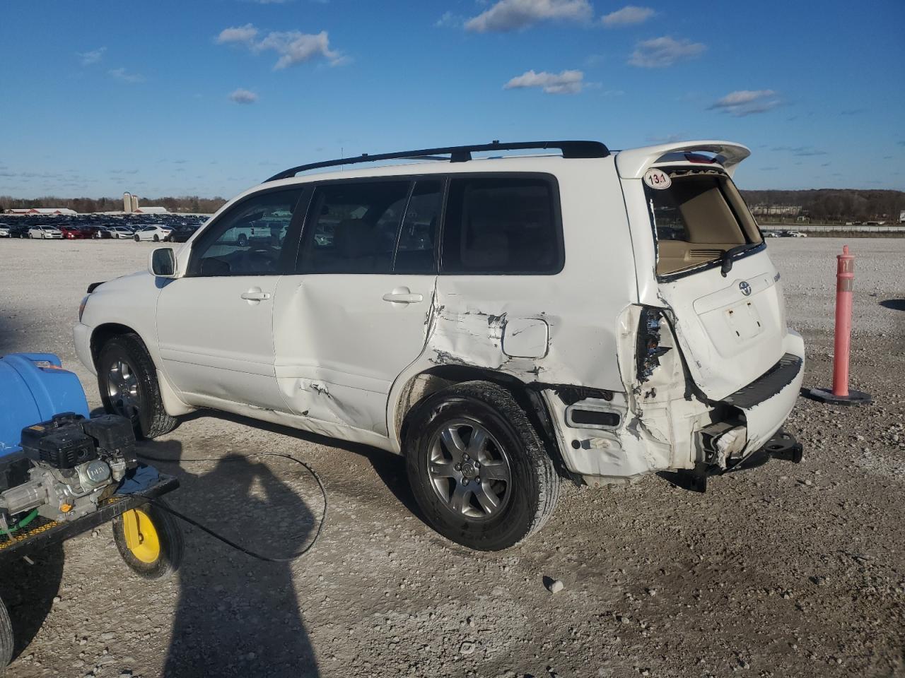 2007 Toyota Highlander Sport White vin: JTEGP21A370135847