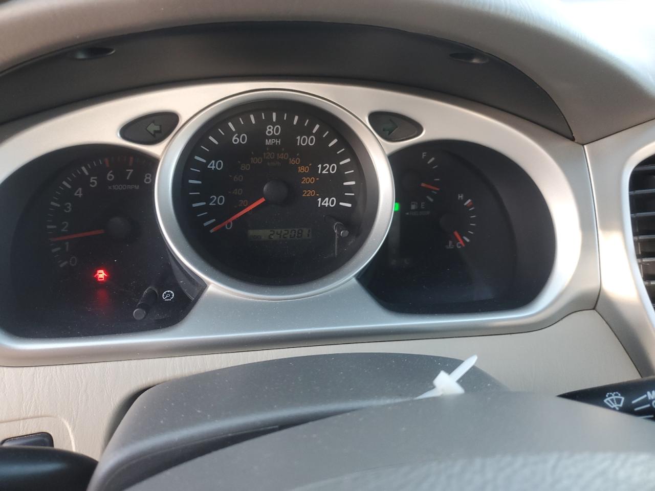 2007 Toyota Highlander Sport White vin: JTEGP21A370135847