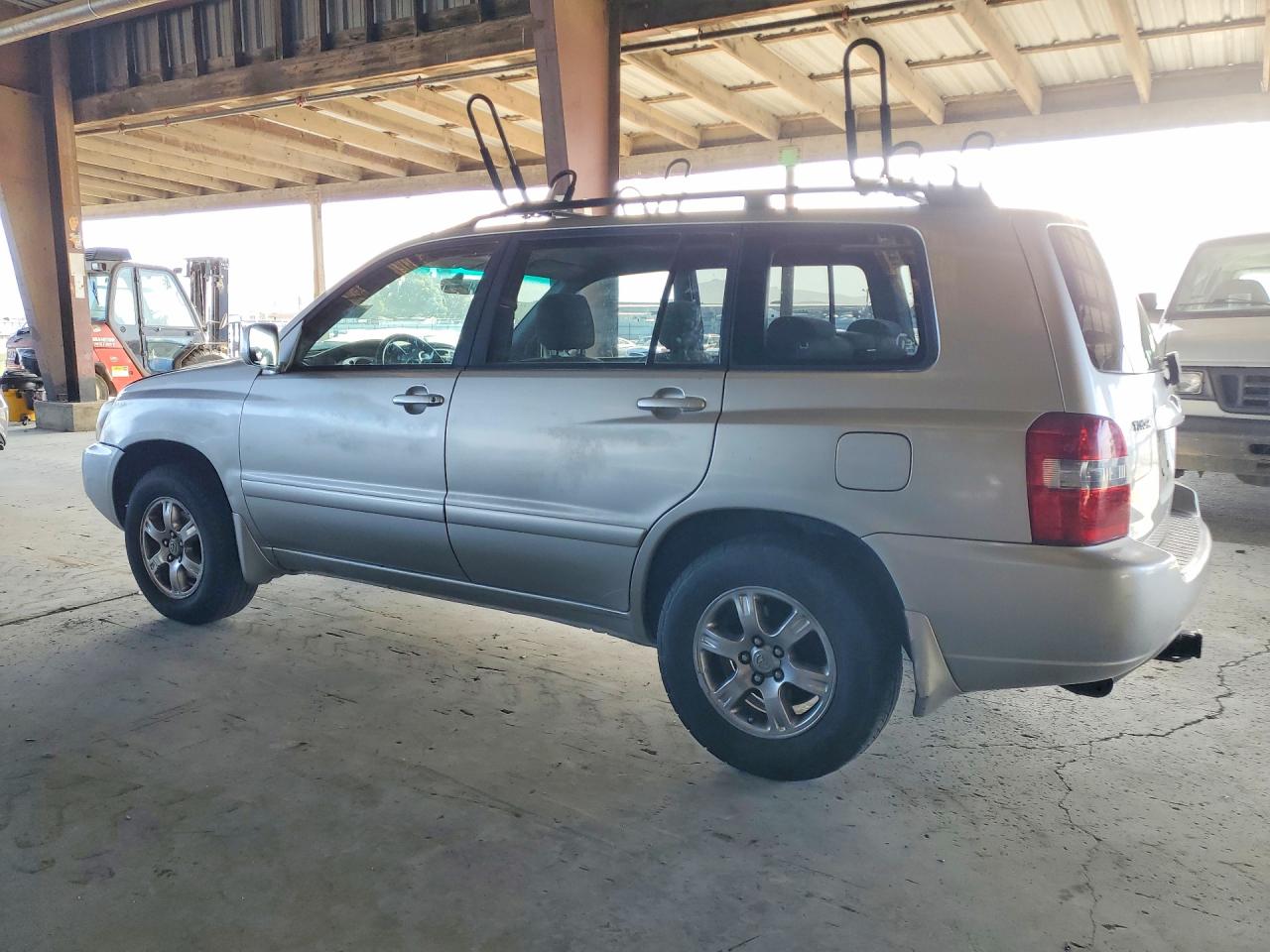 2005 Toyota Highlander Limited Silver vin: JTEGP21A450078426