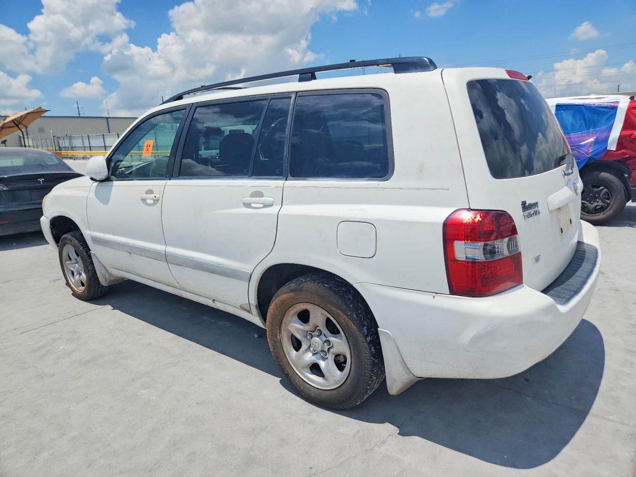 2004 Toyota Highlander Base White vin: JTEGP21A540017651