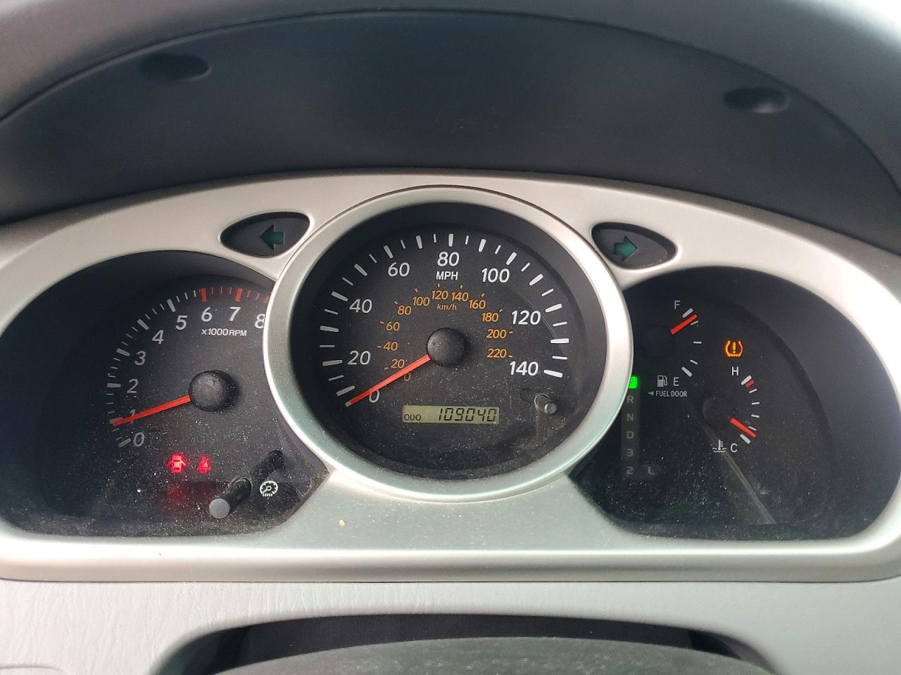 2007 Toyota Highlander Sport Silver vin: JTEGP21A570127717