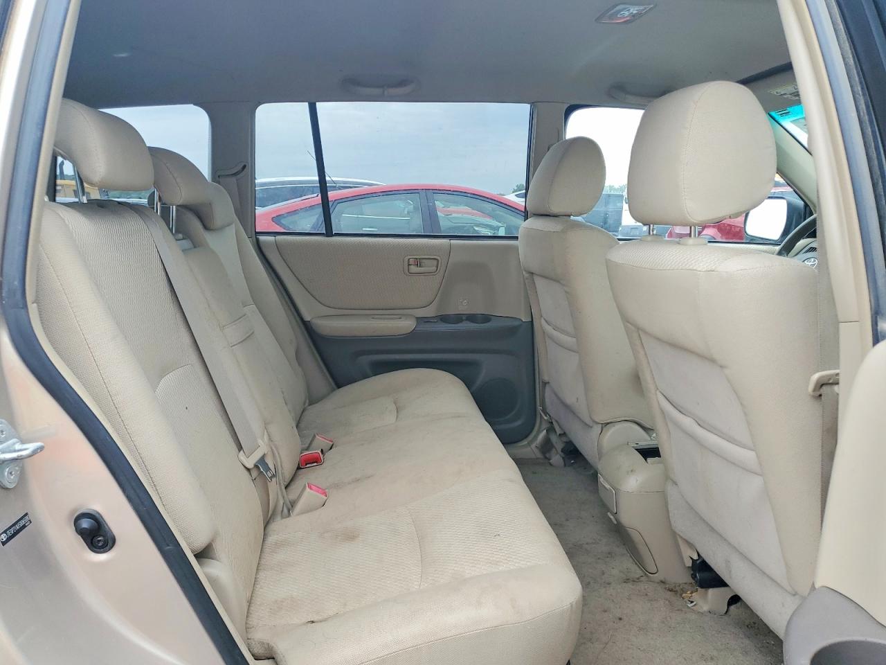 2005 Toyota Highlander Beige vin: JTEGP21A650065080