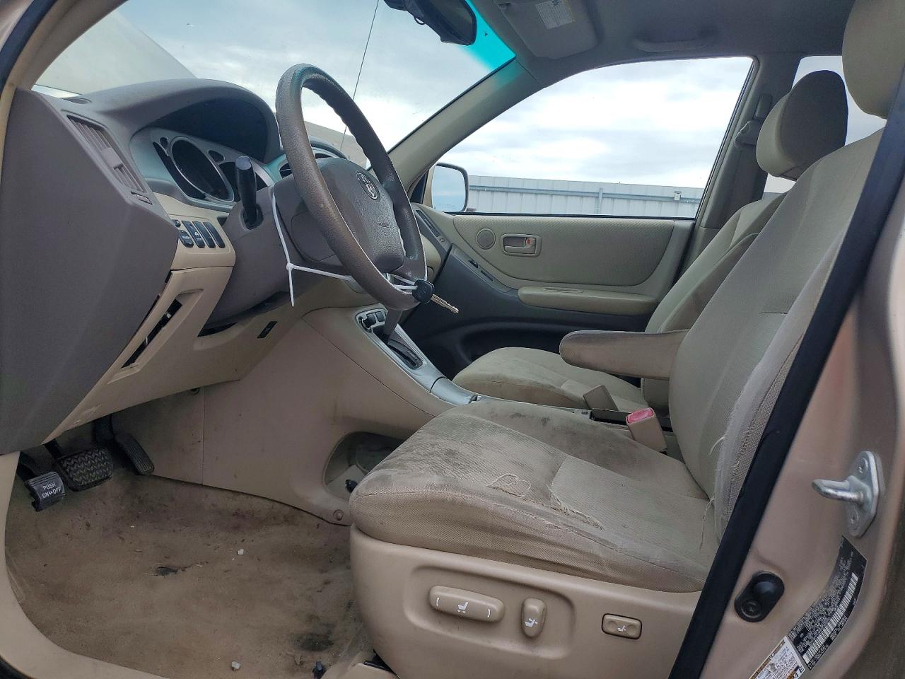 2005 Toyota Highlander Beige vin: JTEGP21A650065080