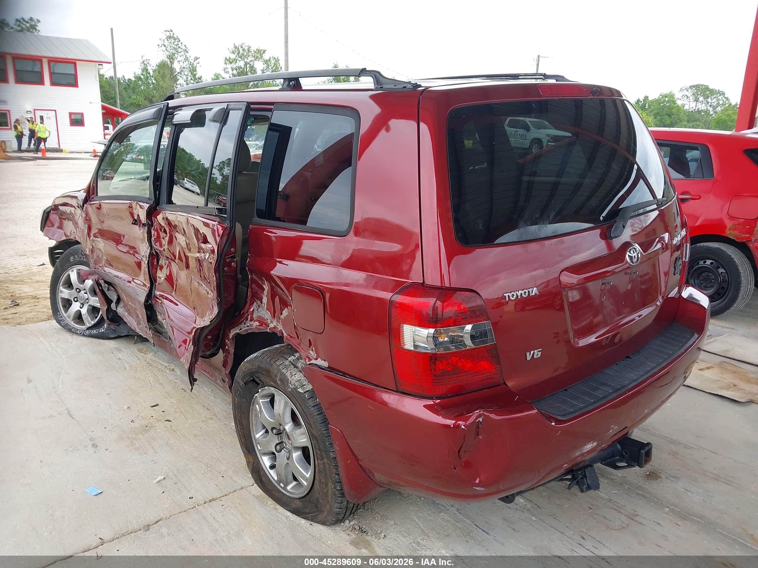2005 Toyota Highlander V6 Red vin: JTEGP21A650089072