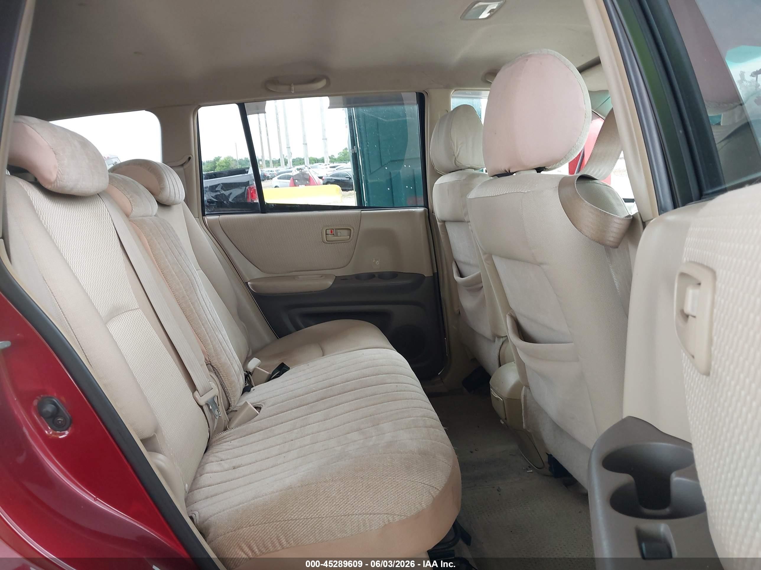 2005 Toyota Highlander V6 Red vin: JTEGP21A650089072