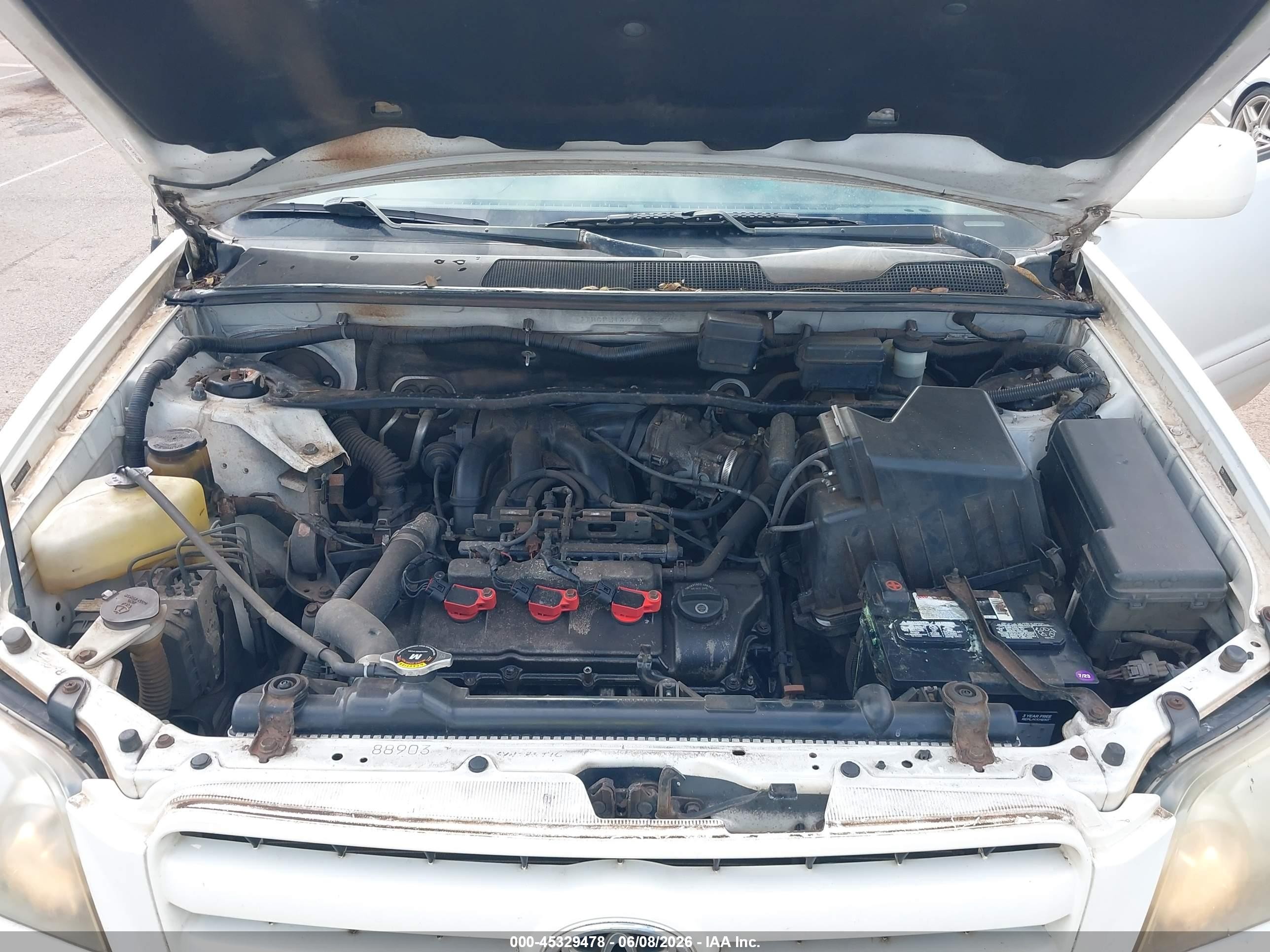 2007 Toyota Highlander Sport V6/v6 (2 Rows) (a5) White vin: JTEGP21A670126639