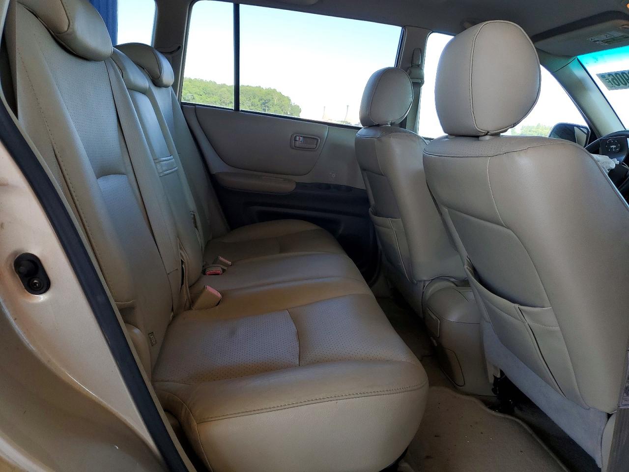 2004 Toyota Highlander Base Gold vin: JTEGP21A740026674