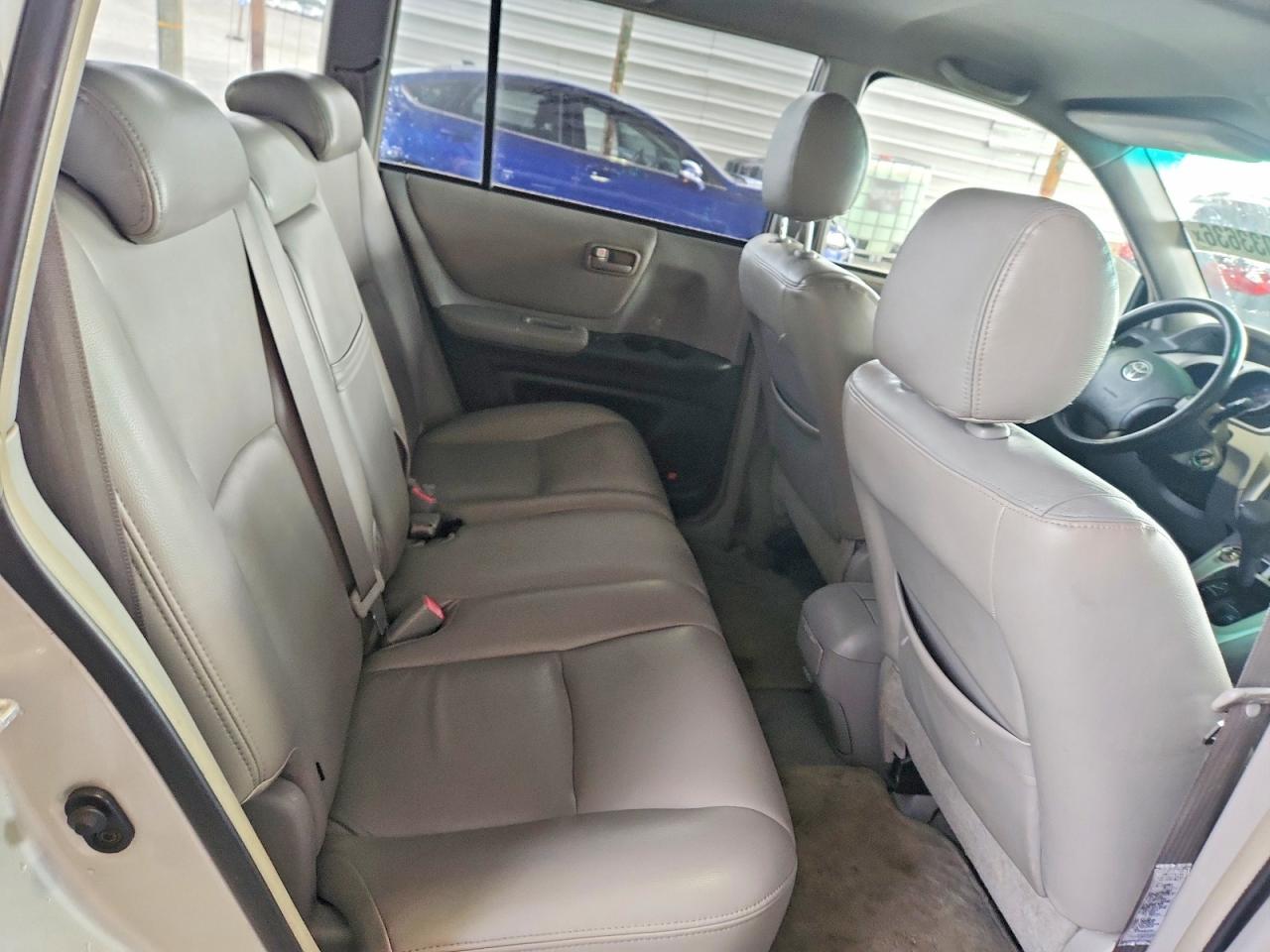 2005 Toyota Highlander Limited Silver vin: JTEGP21A750055416