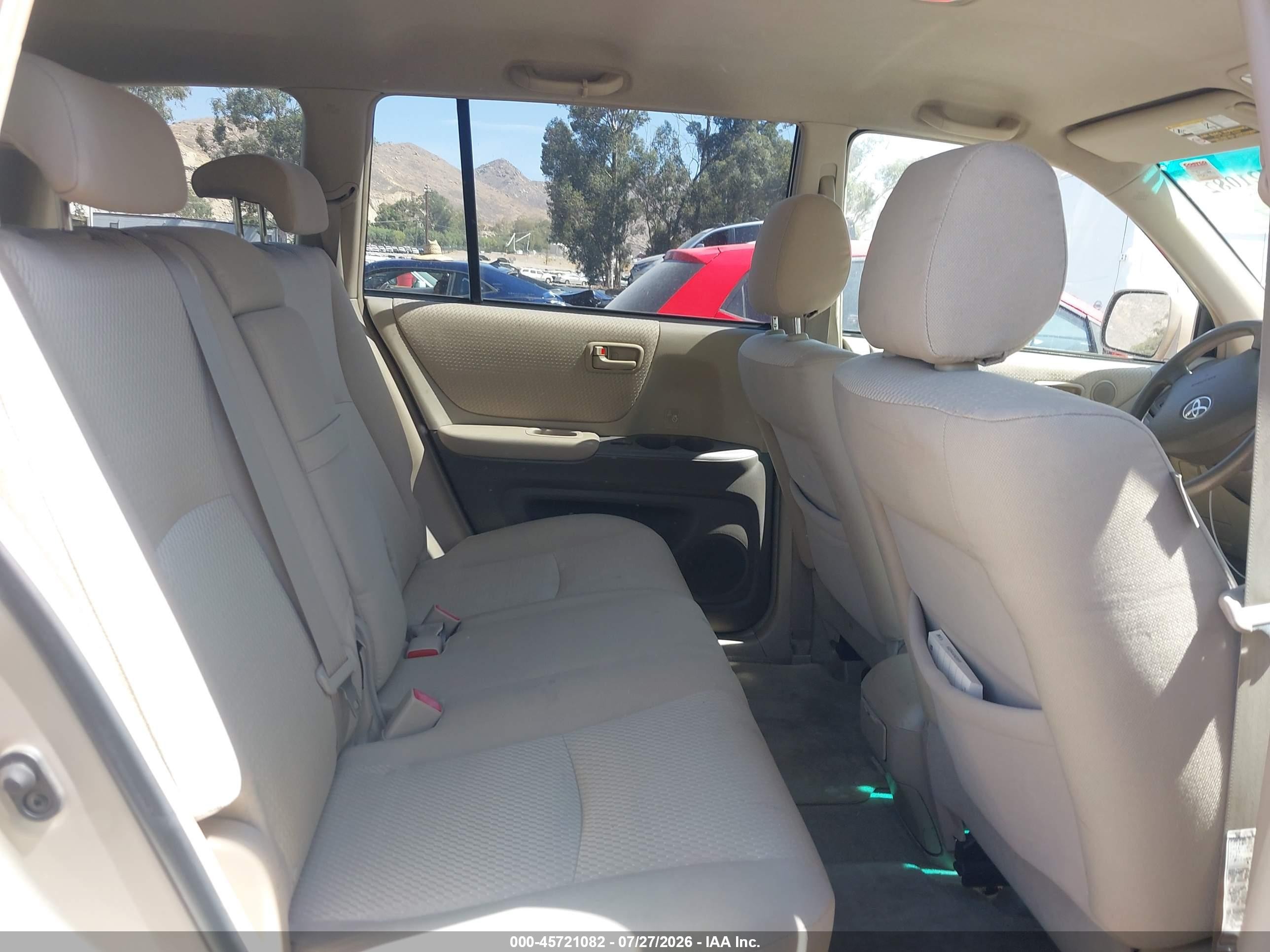2005 Toyota Highlander V6 Silver vin: JTEGP21A750064844