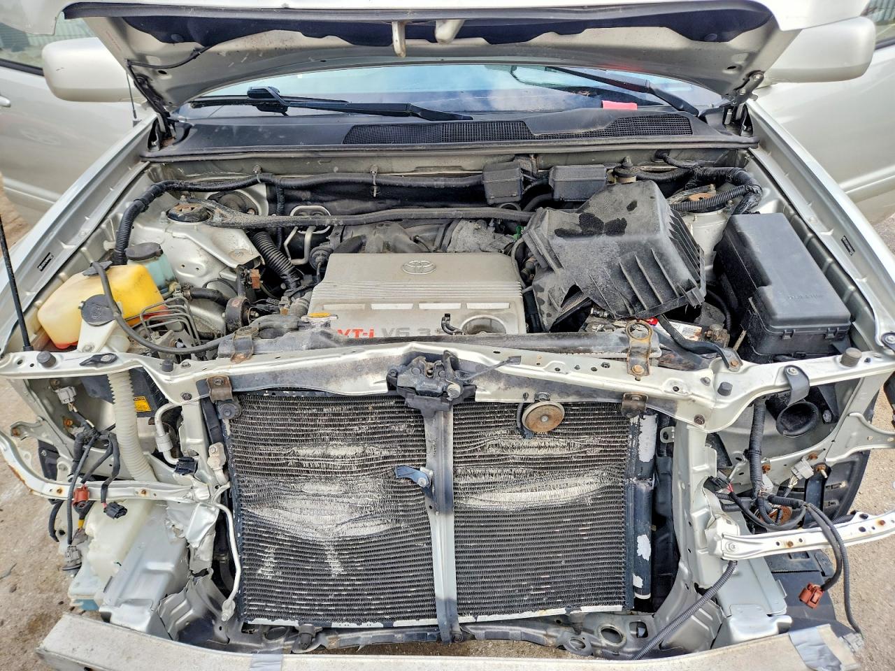 2004 Toyota Highlander Base Silver vin: JTEGP21A840026845
