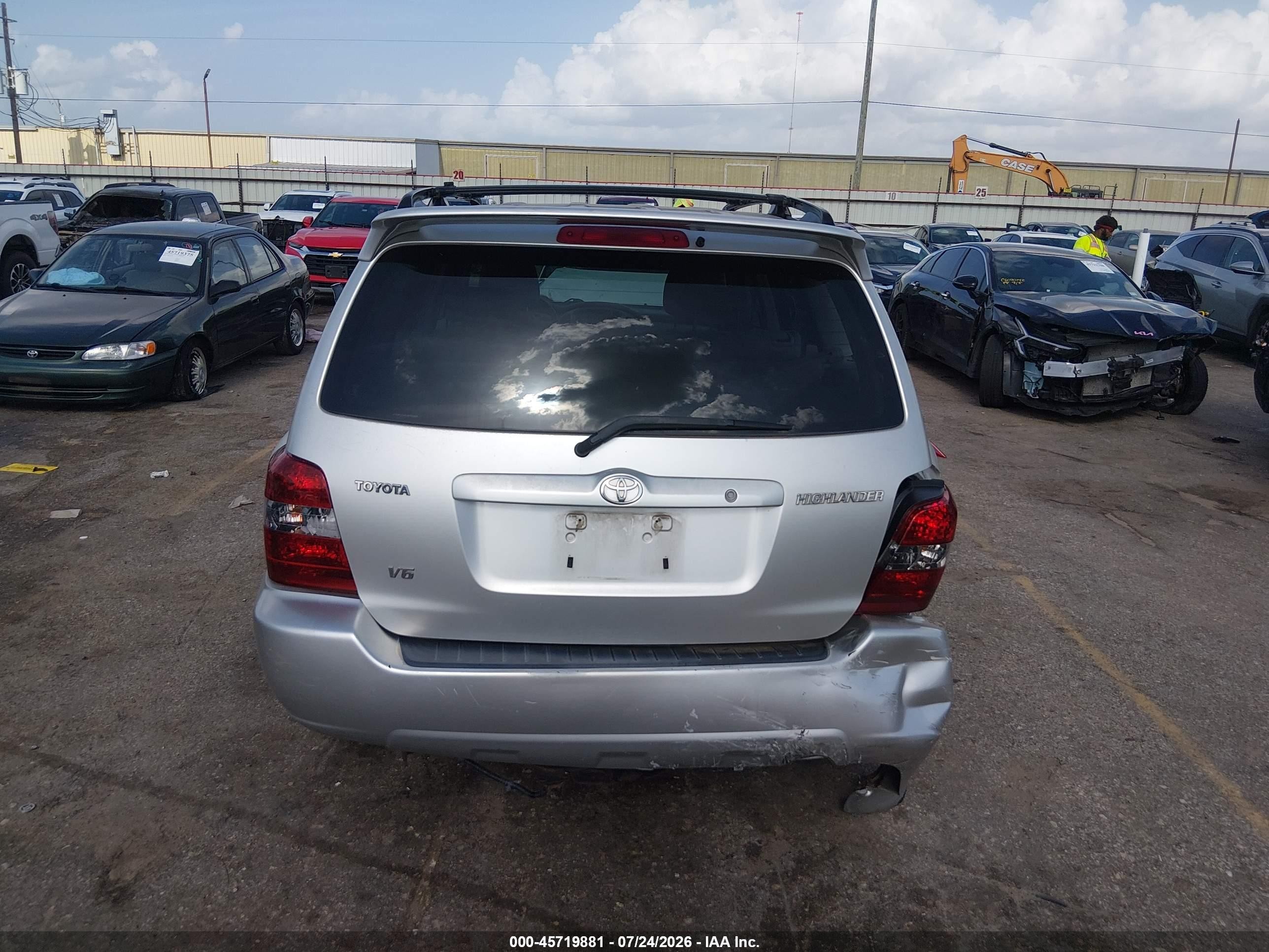 2005 Toyota Highlander V6 Silver vin: JTEGP21A850085489
