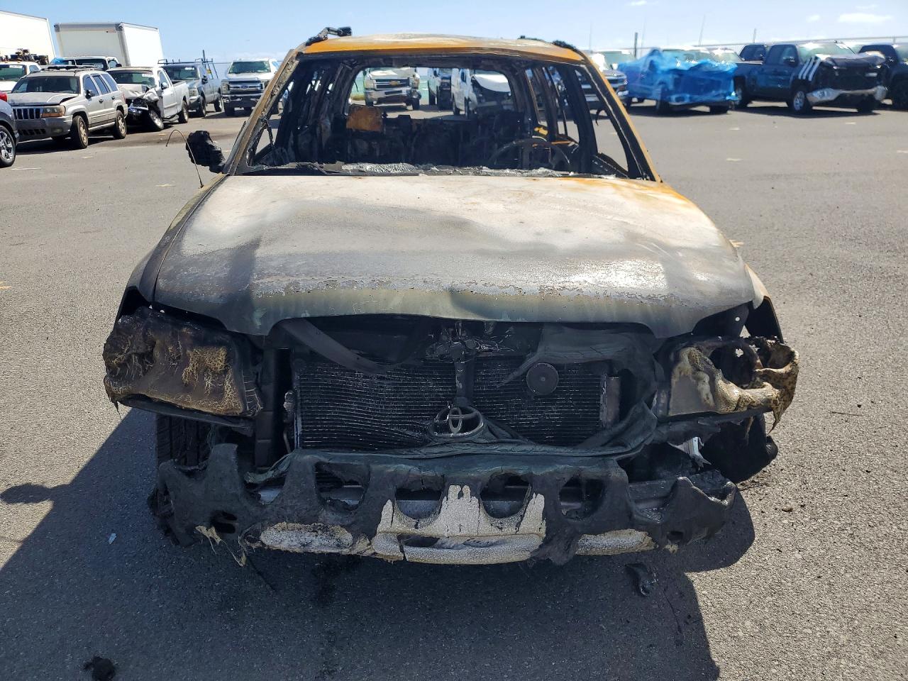 2006 Toyota Highlander Burn vin: JTEGP21A860094551