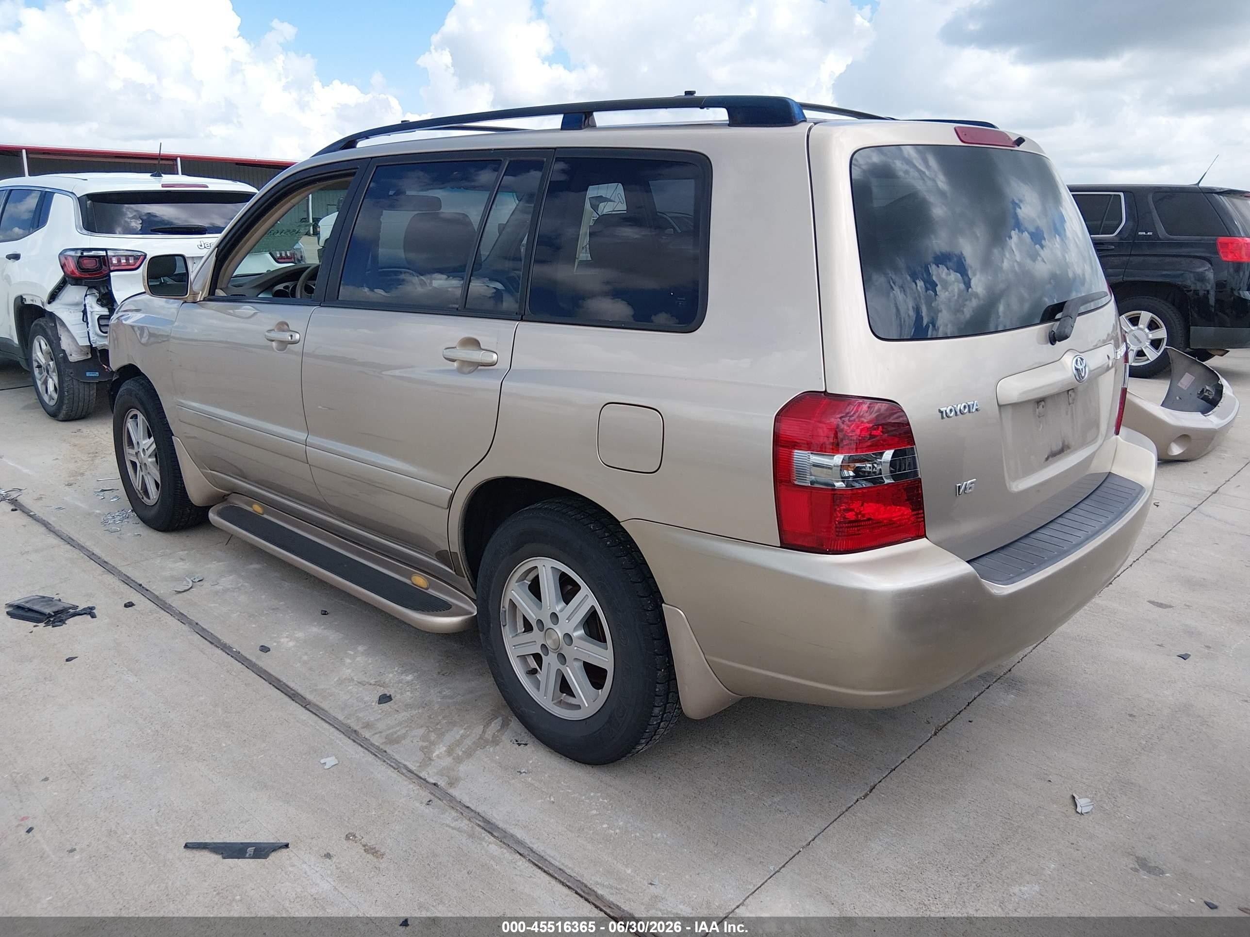 2006 Toyota Highlander V6 Gold vin: JTEGP21A960113656