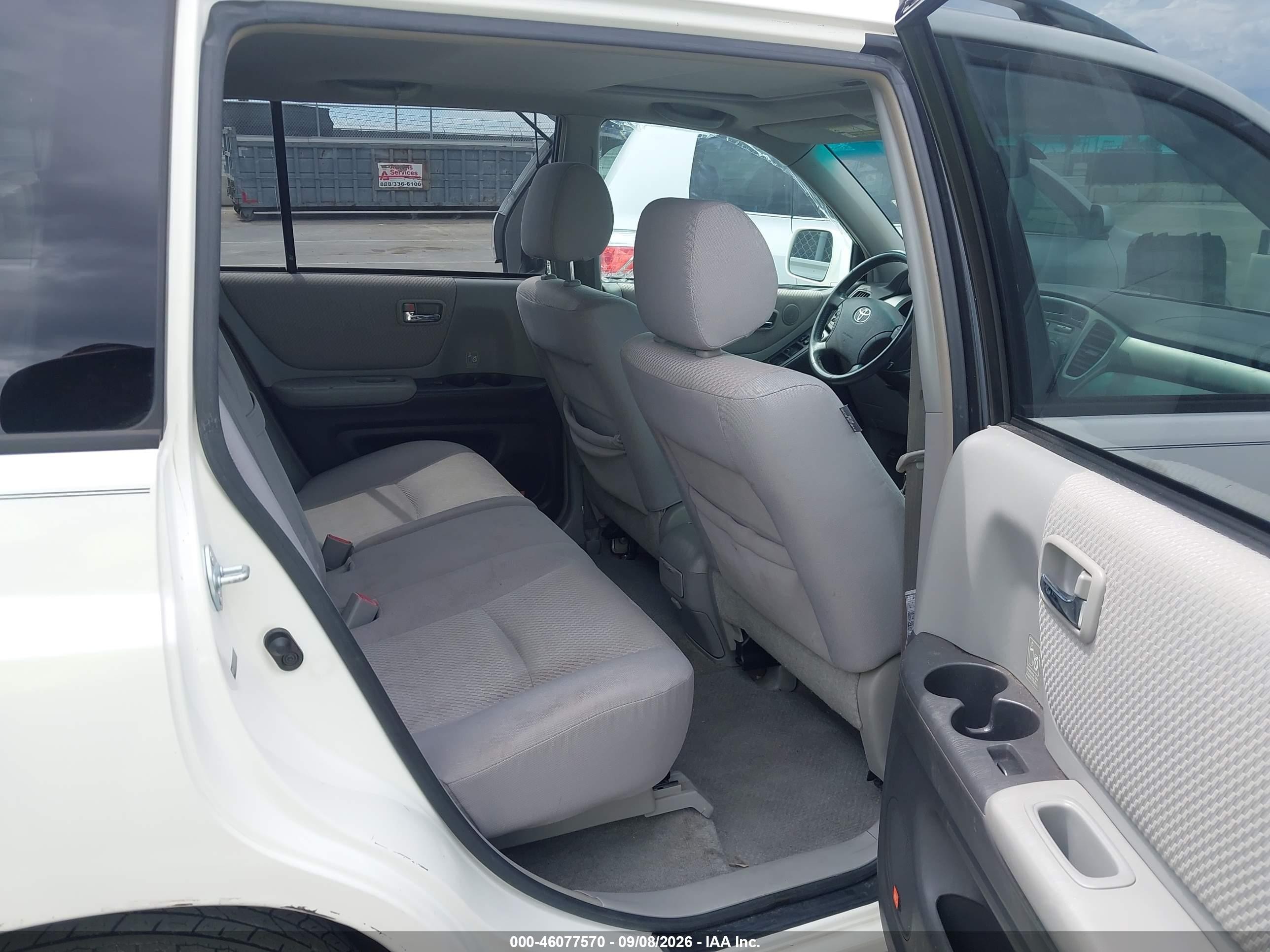 2007 Toyota Highlander Sport V6 White vin: JTEGP21A970135786