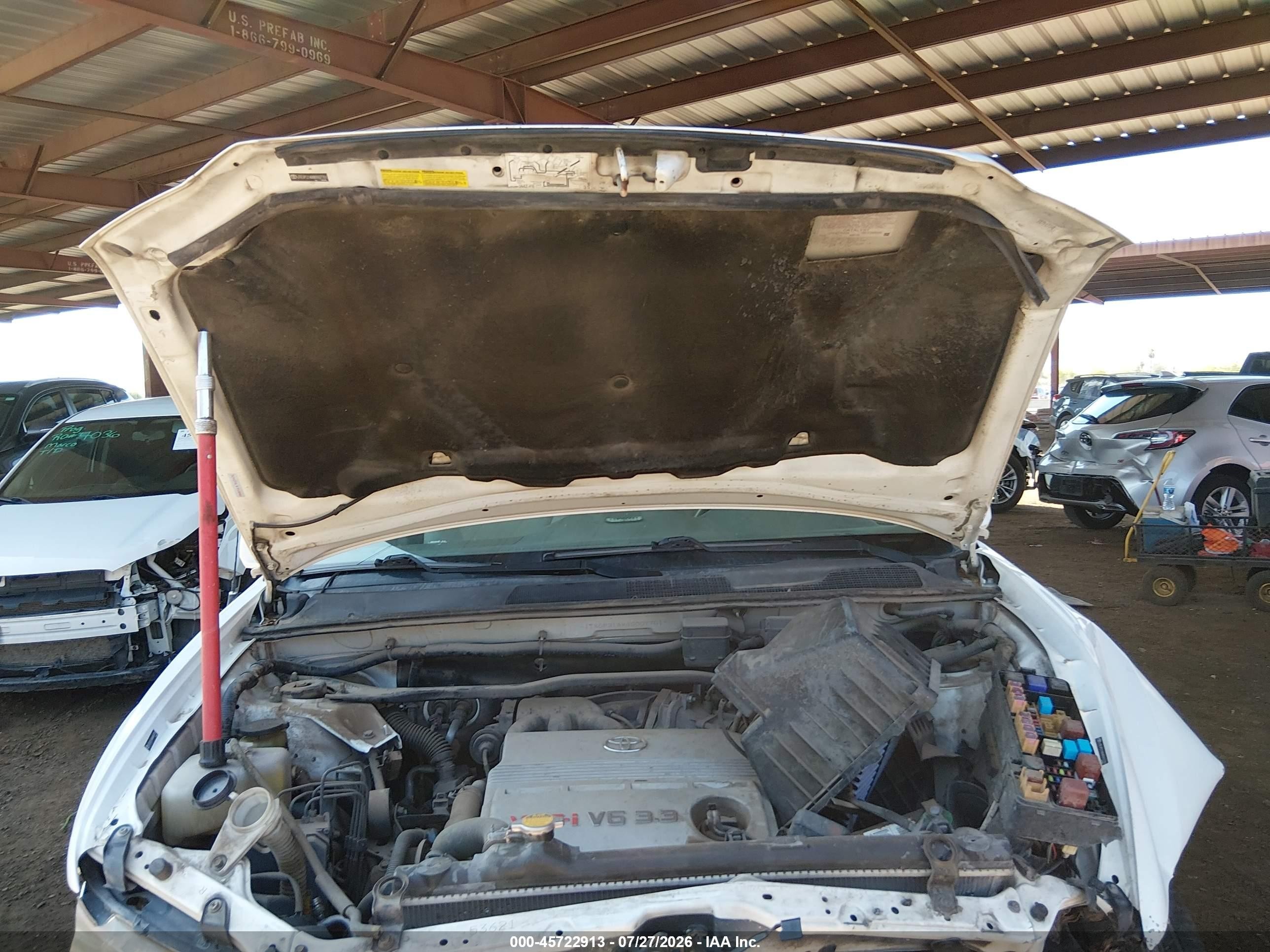 2004 Toyota Highlander V6 White vin: JTEGP21AX40007701