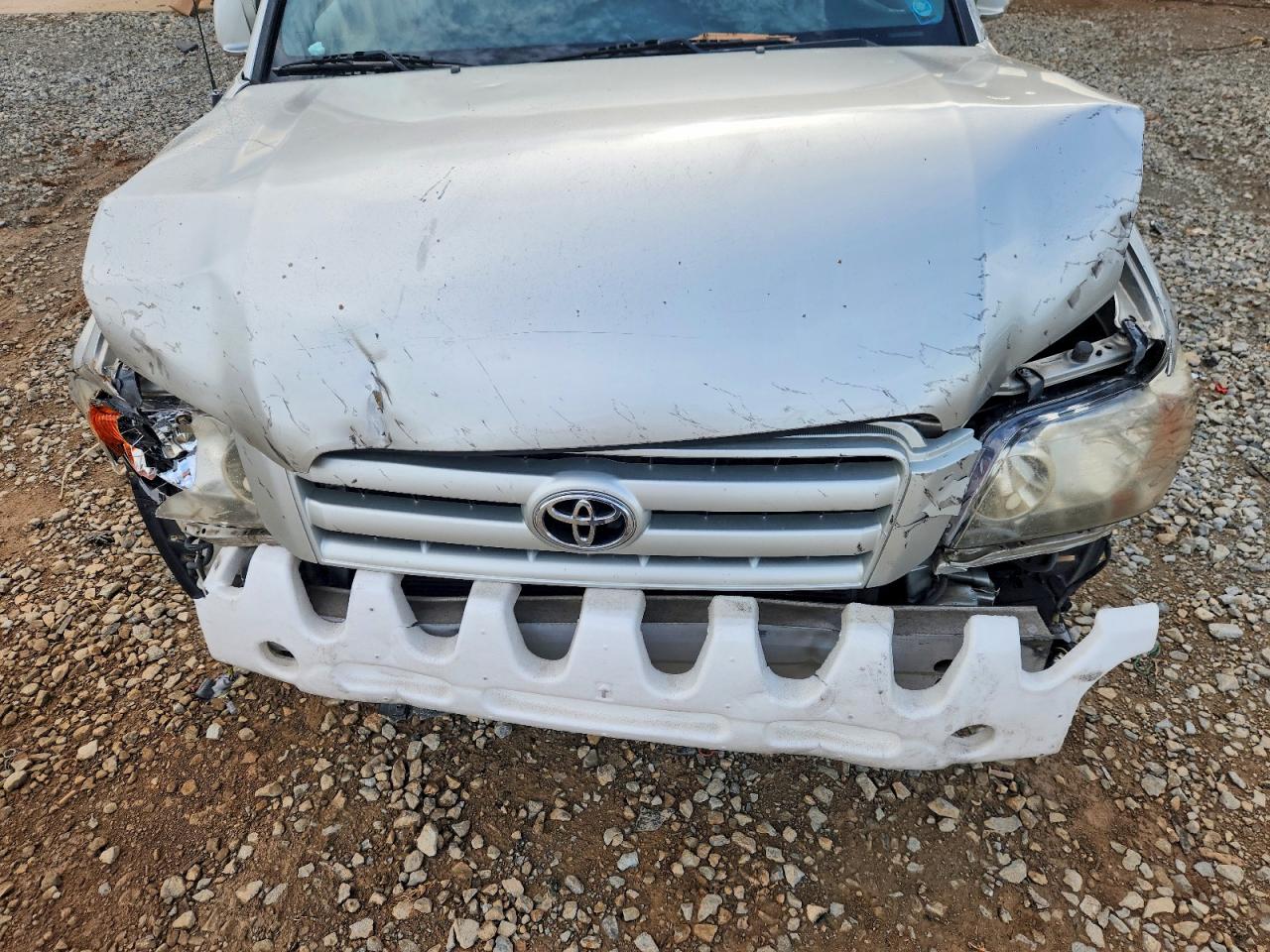 2005 Toyota Highlander Limited Silver vin: JTEGP21AX50081816