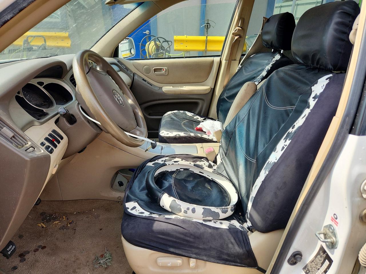 2005 Toyota Highlander Base White vin: JTEGP21AX50083064