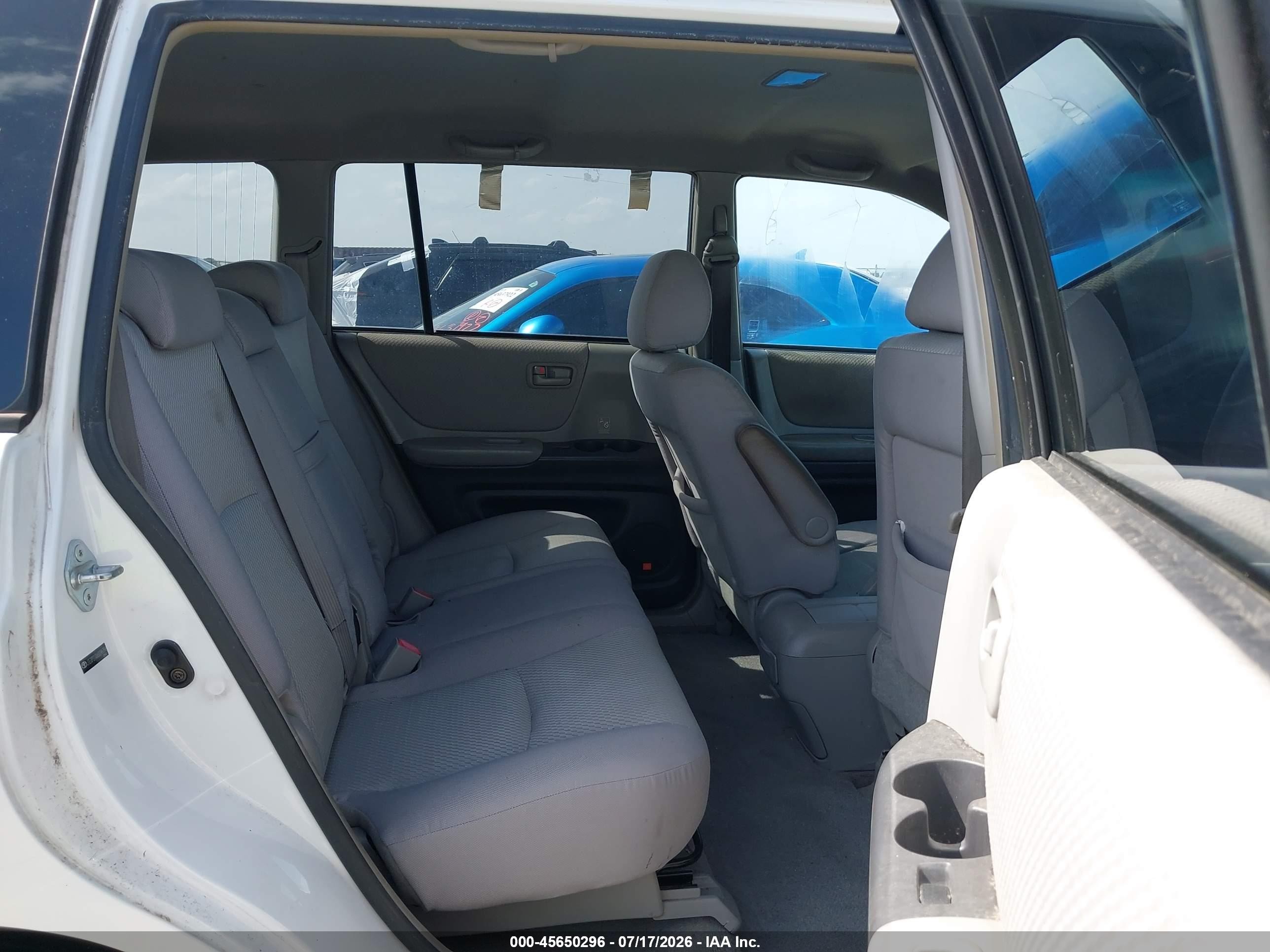 2006 Toyota Highlander V6 White vin: JTEGP21AX60096396