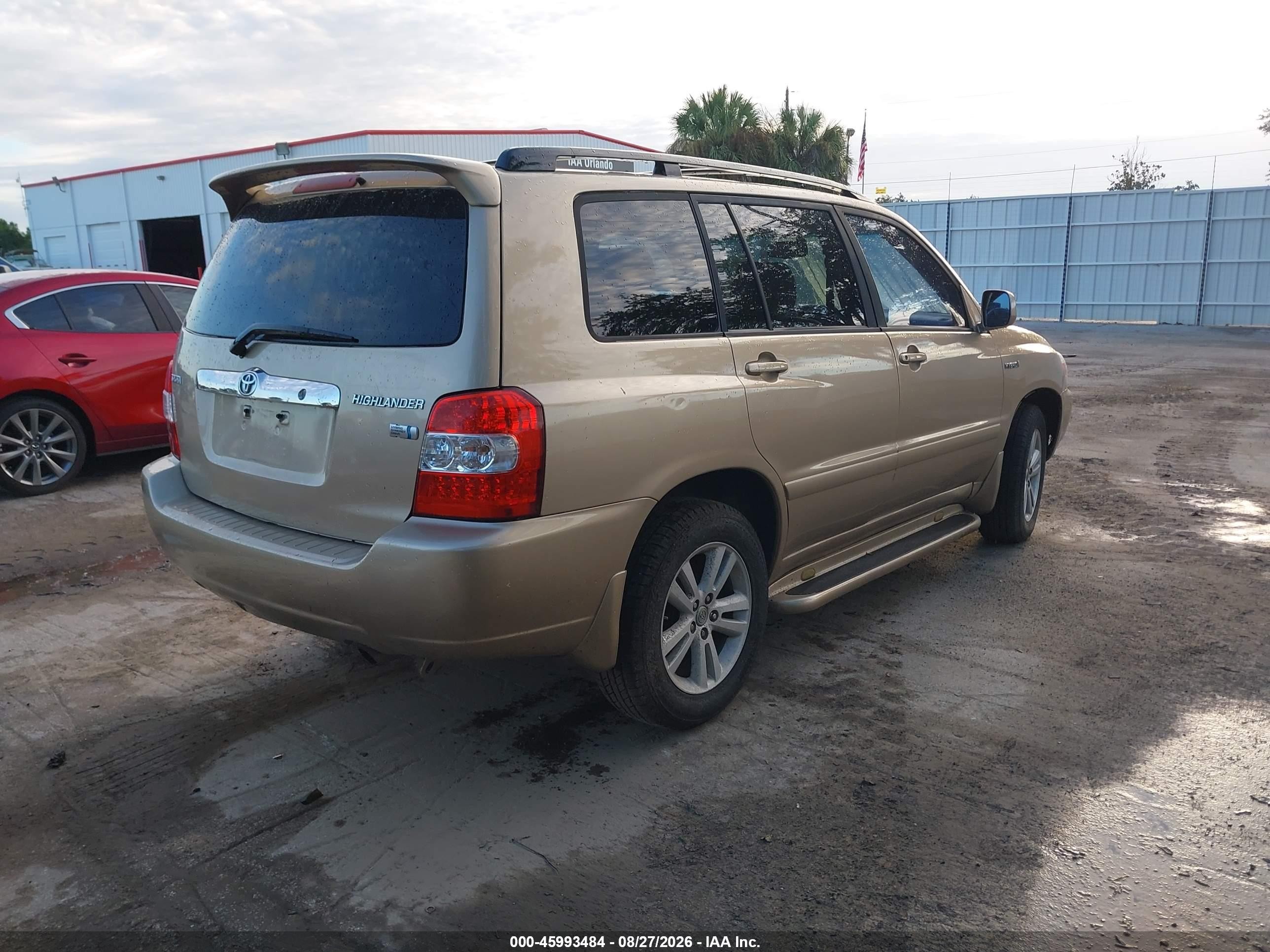 2007 Toyota Highlander Hybrid Gold vin: JTEGW21AX70022450