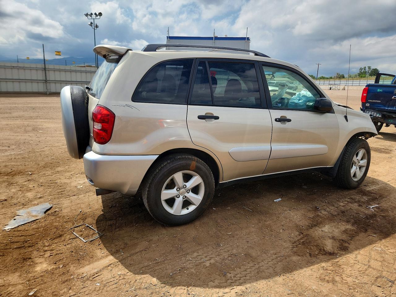 2004 Toyota Rav4 Base Tan vin: JTEHD20V040010902