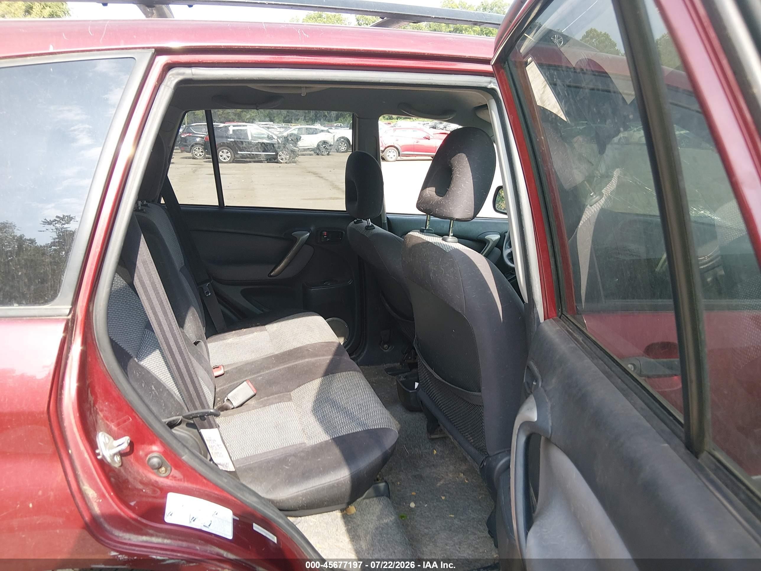 2004 Toyota Rav4   Red vin: JTEHD20V040018109