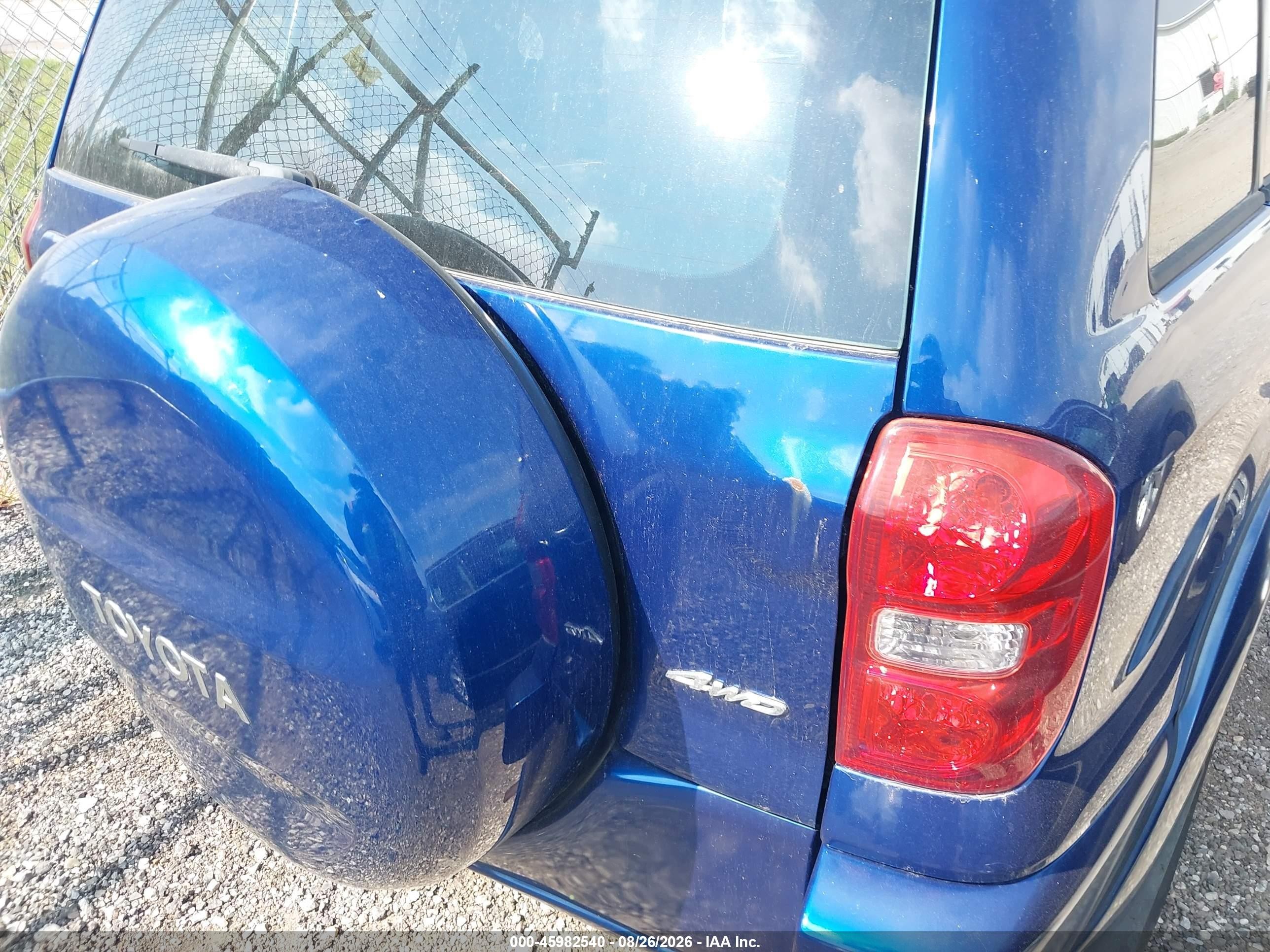 2004 Toyota Rav4   Blue vin: JTEHD20V146017001