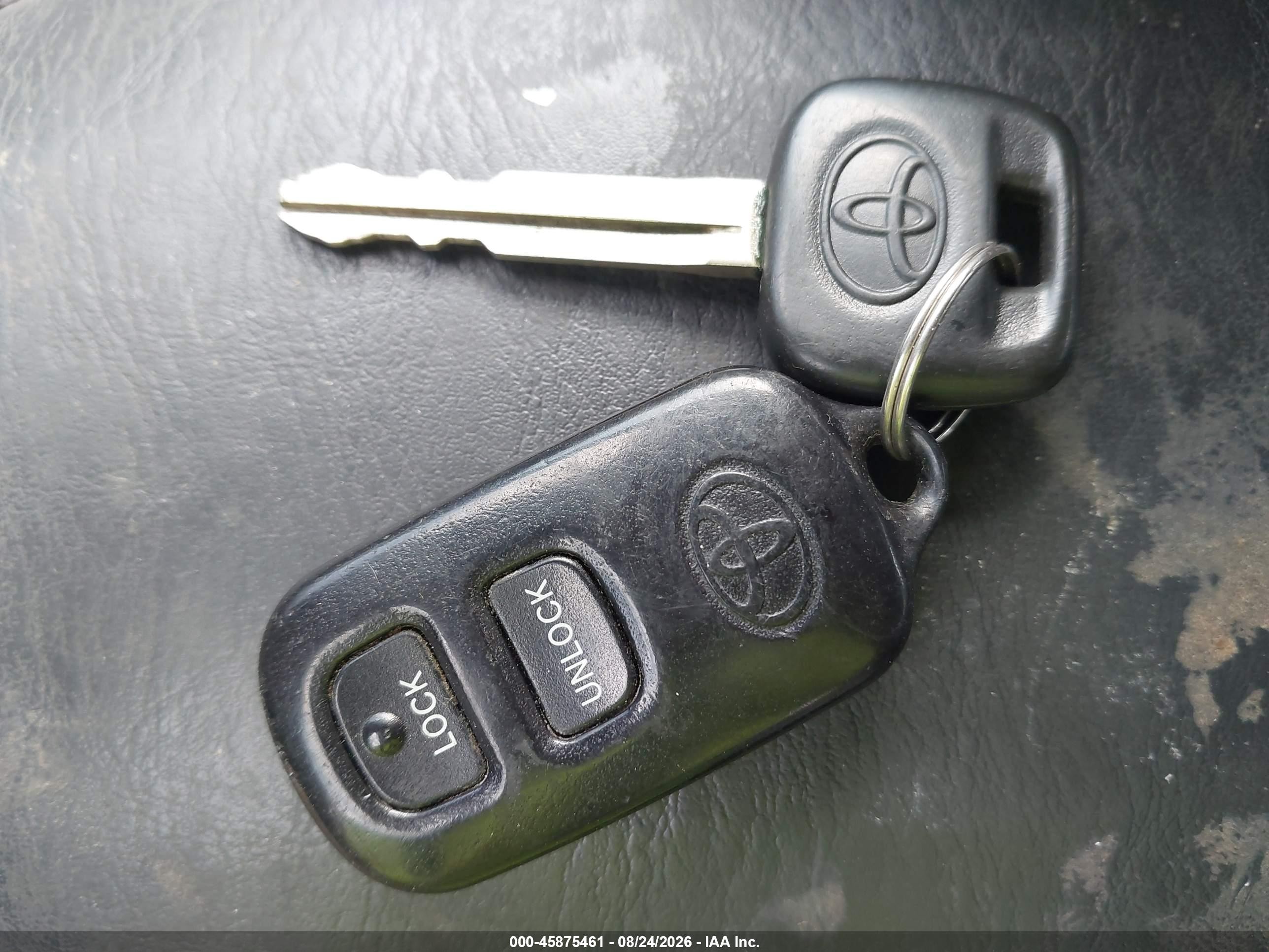 2005 Toyota Rav4   Silver vin: JTEHD20V150053887
