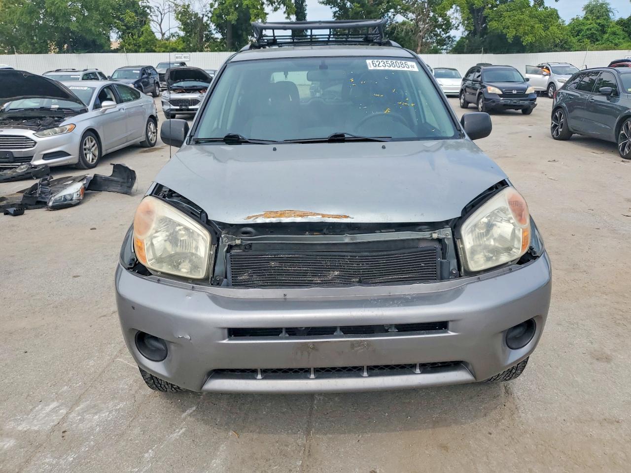 2005 Toyota Rav4 Base Gray vin: JTEHD20V150056885
