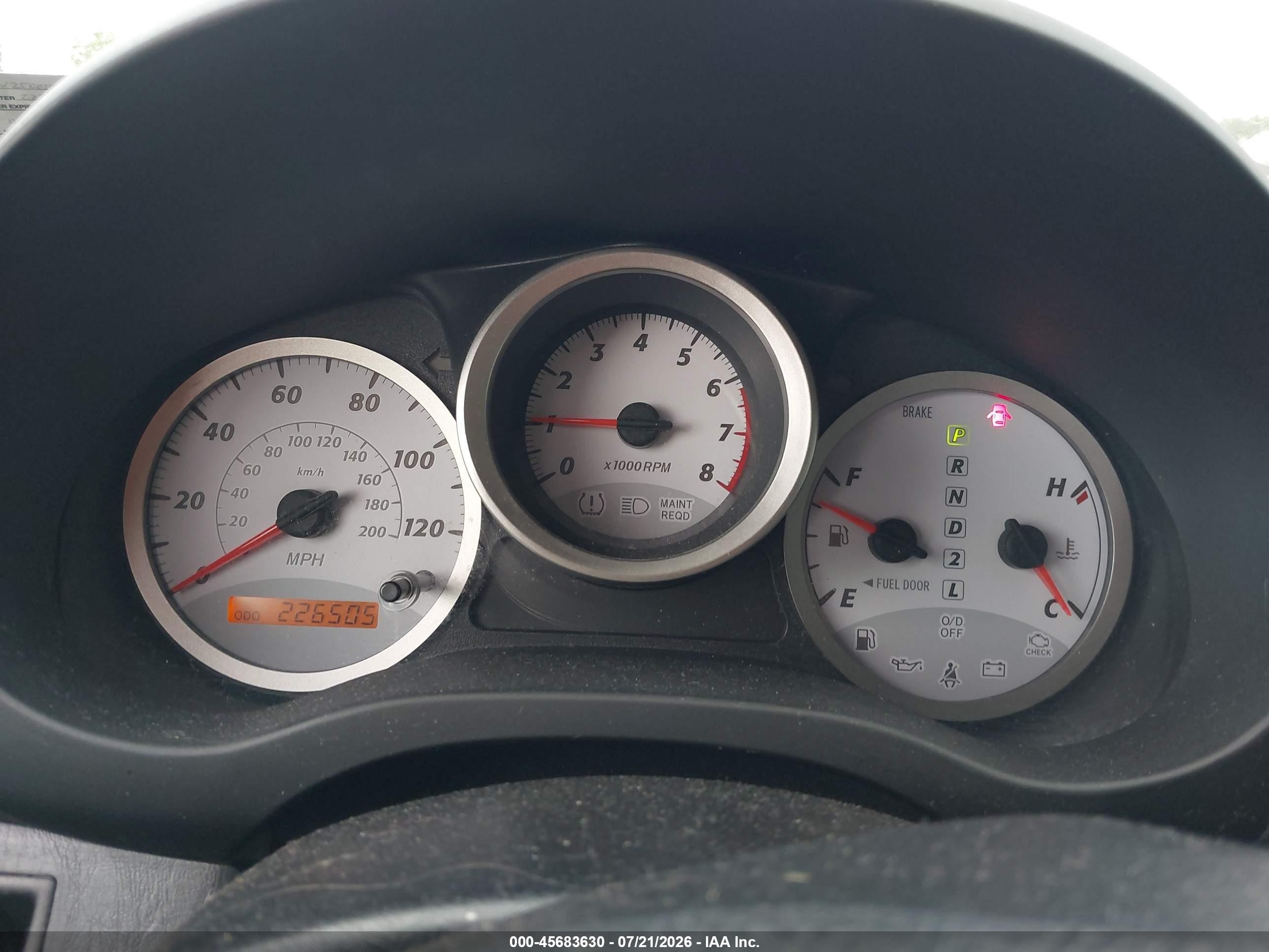 2005 Toyota Rav4   Silver vin: JTEHD20V250050982