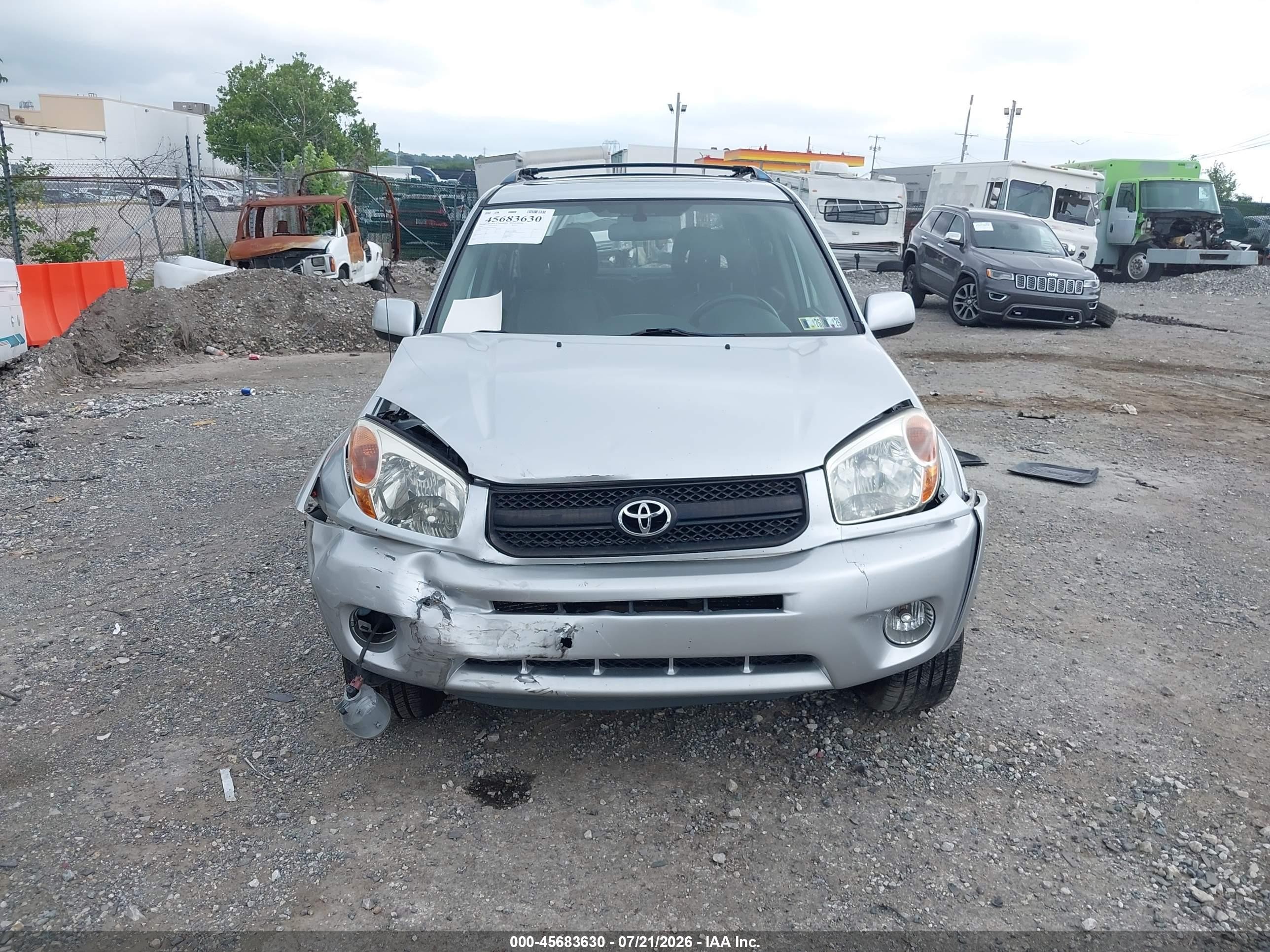 2005 Toyota Rav4   Silver vin: JTEHD20V250050982