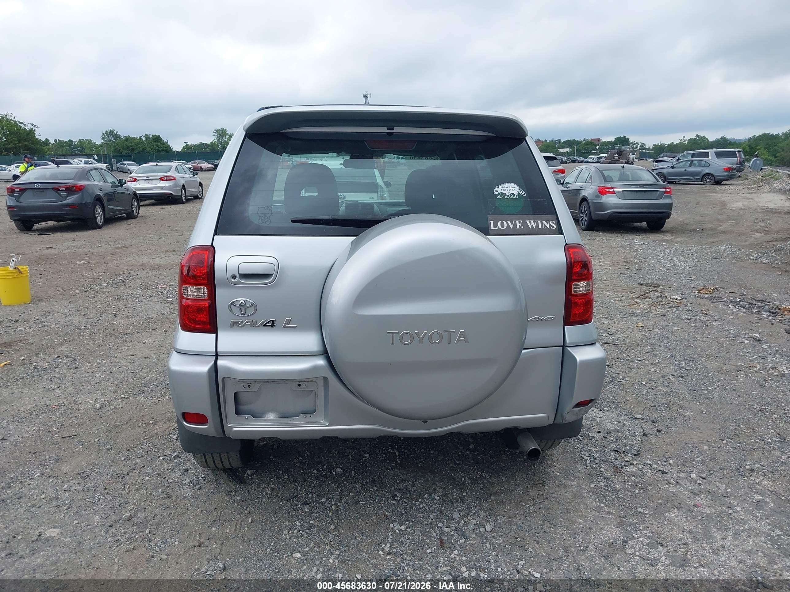 2005 Toyota Rav4   Silver vin: JTEHD20V250050982