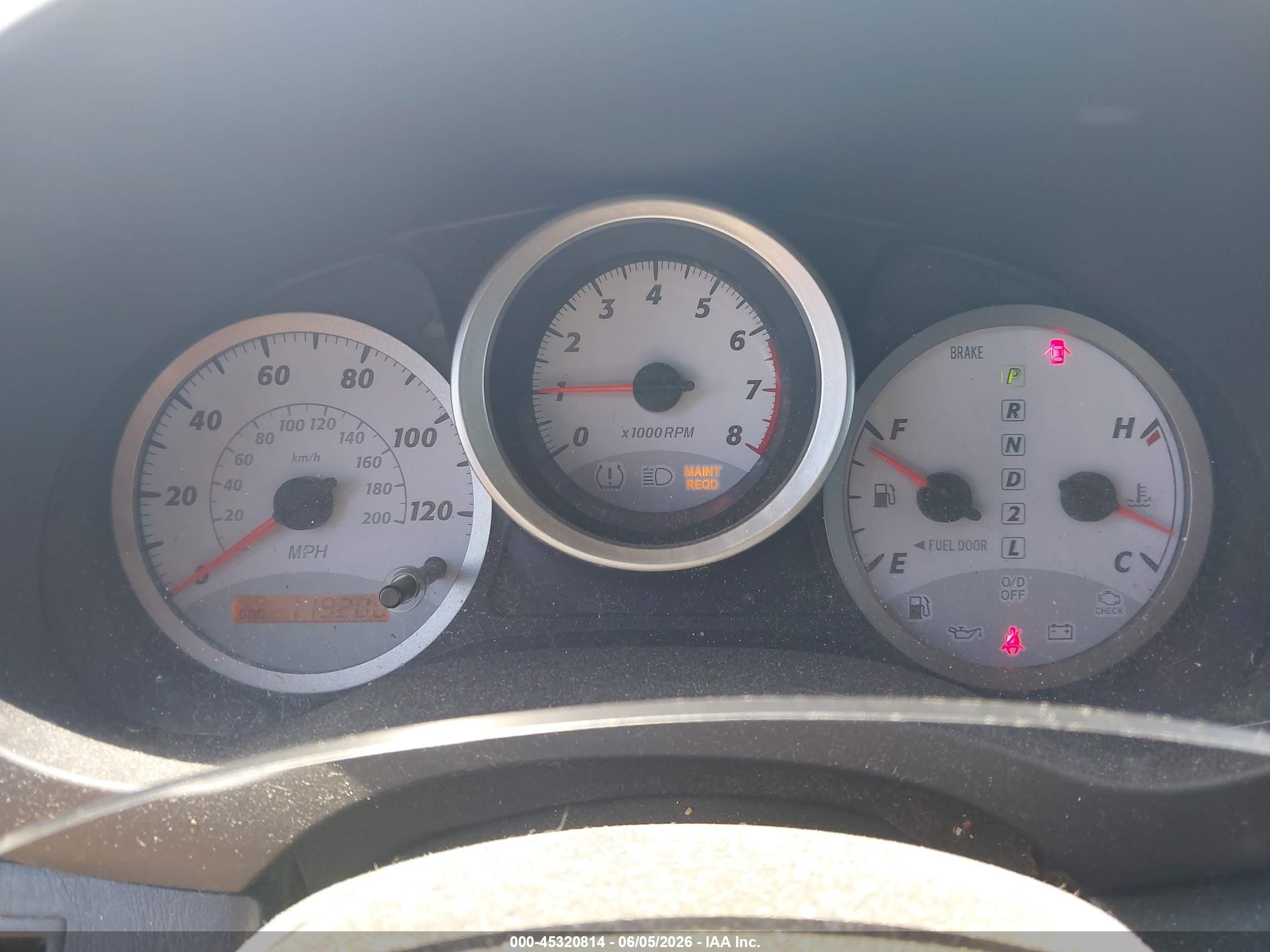2005 Toyota Rav4   Silver vin: JTEHD20V256033581