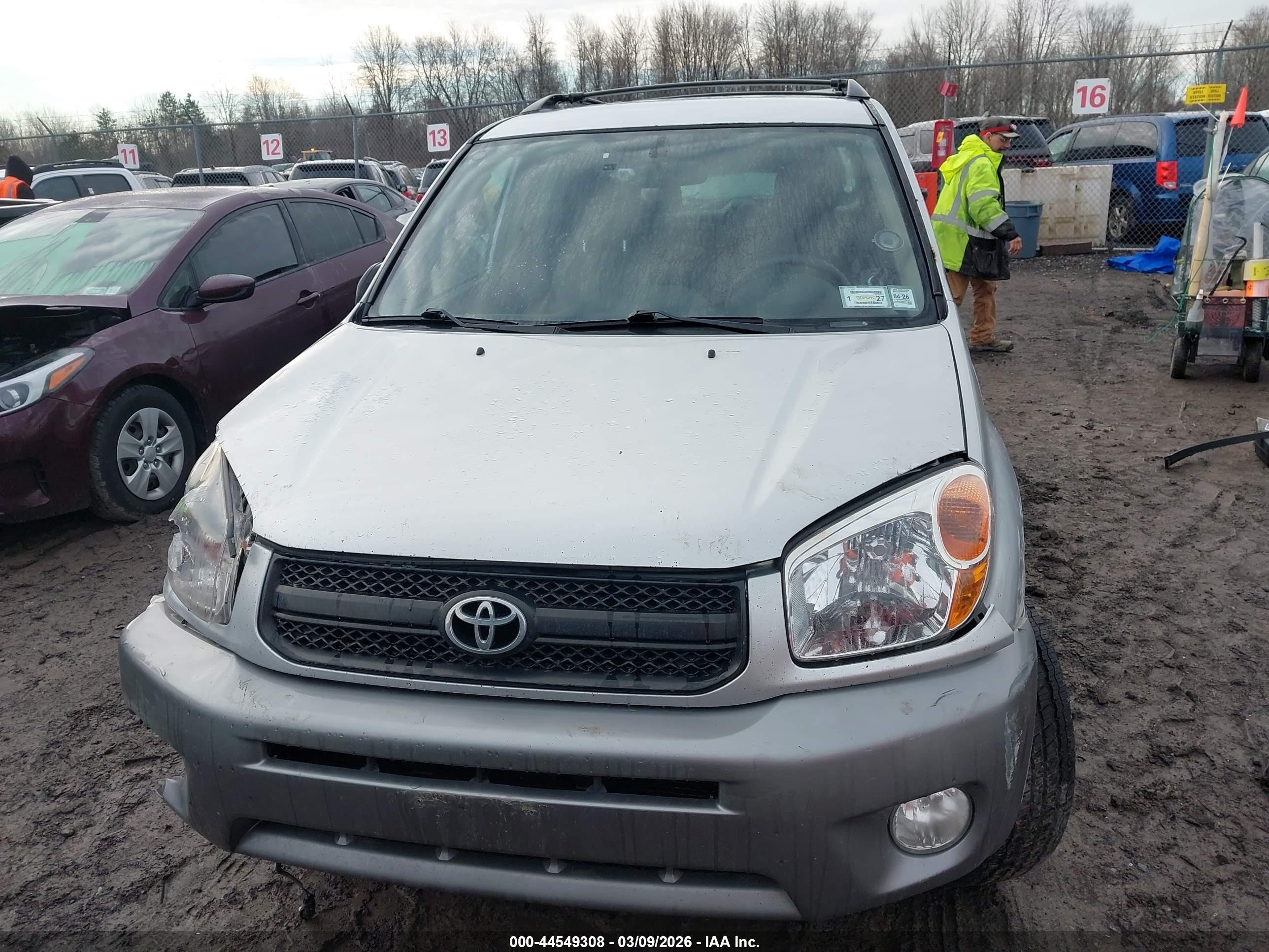 2005 Toyota Rav4   Silver vin: JTEHD20V256040840