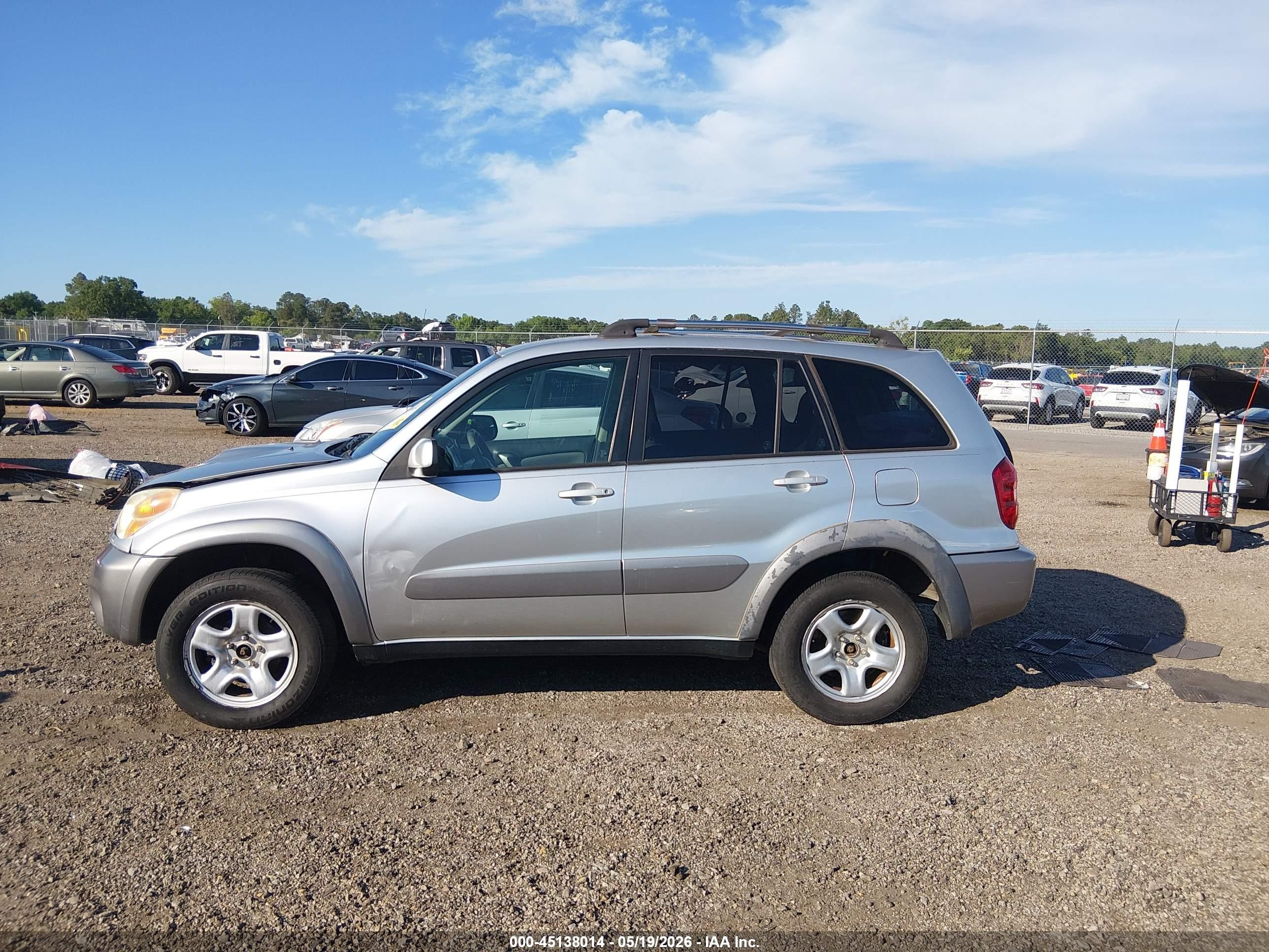 2005 Toyota Rav4 Silver vin: JTEHD20V256044483