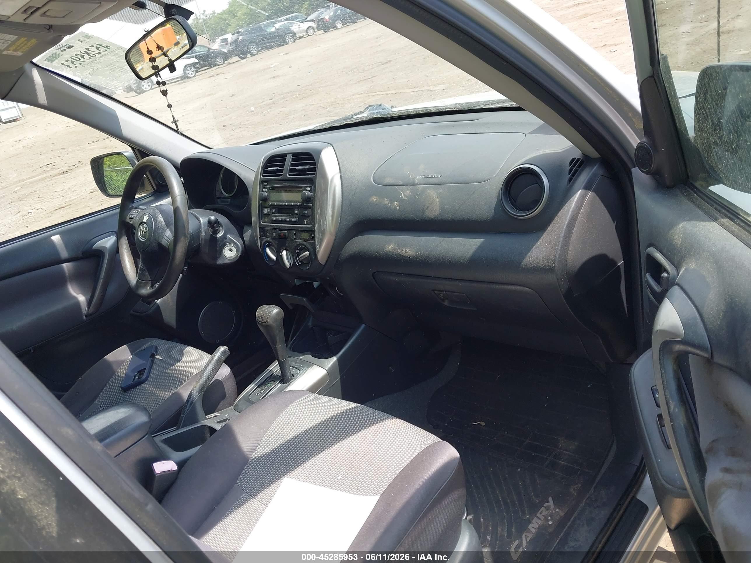2004 Toyota Rav4   Silver vin: JTEHD20V340013146