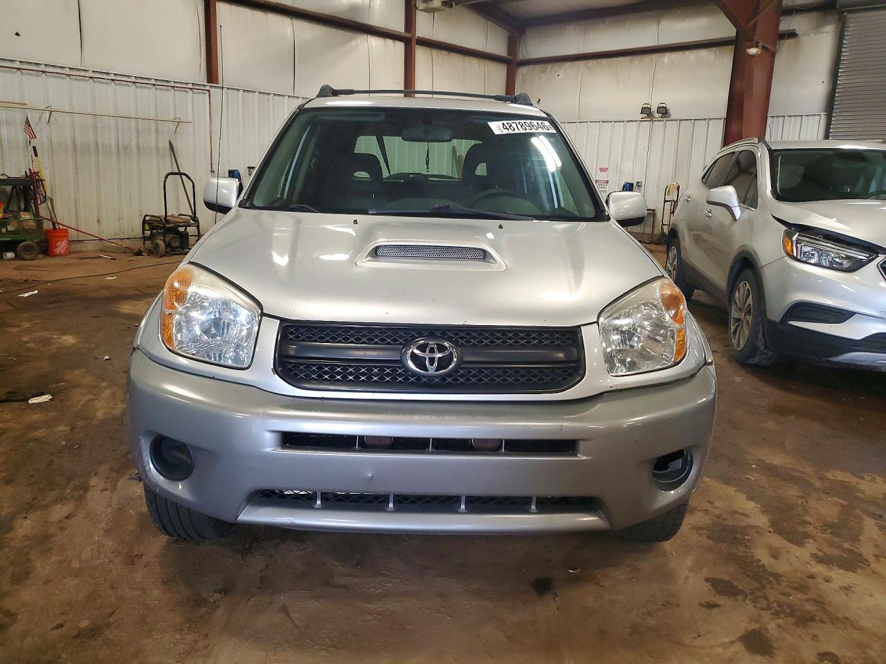 2004 Toyota Rav4 Base Silver vin: JTEHD20V340026155