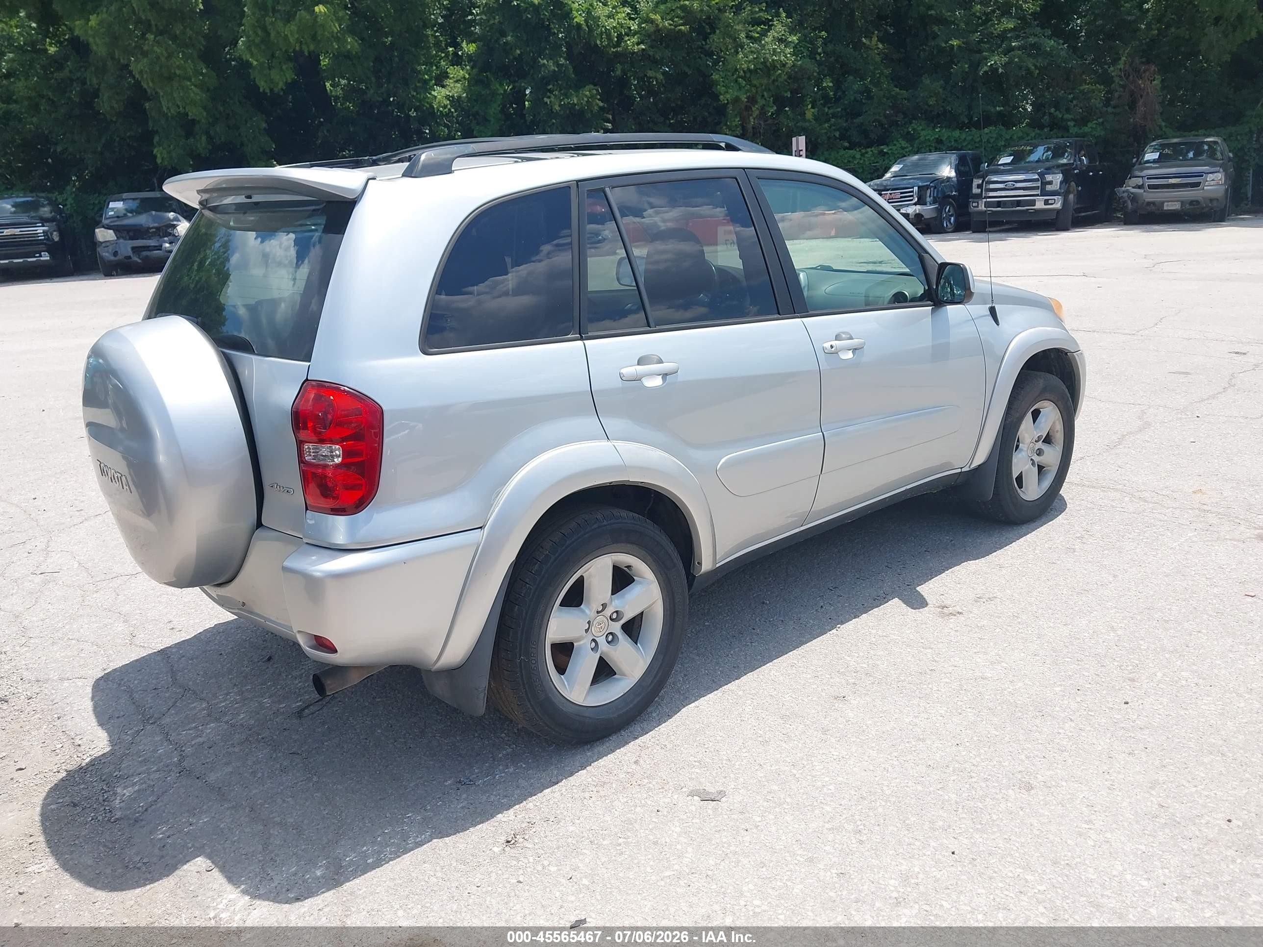 2005 Toyota Rav4   Серебряный vin: JTEHD20V350040042