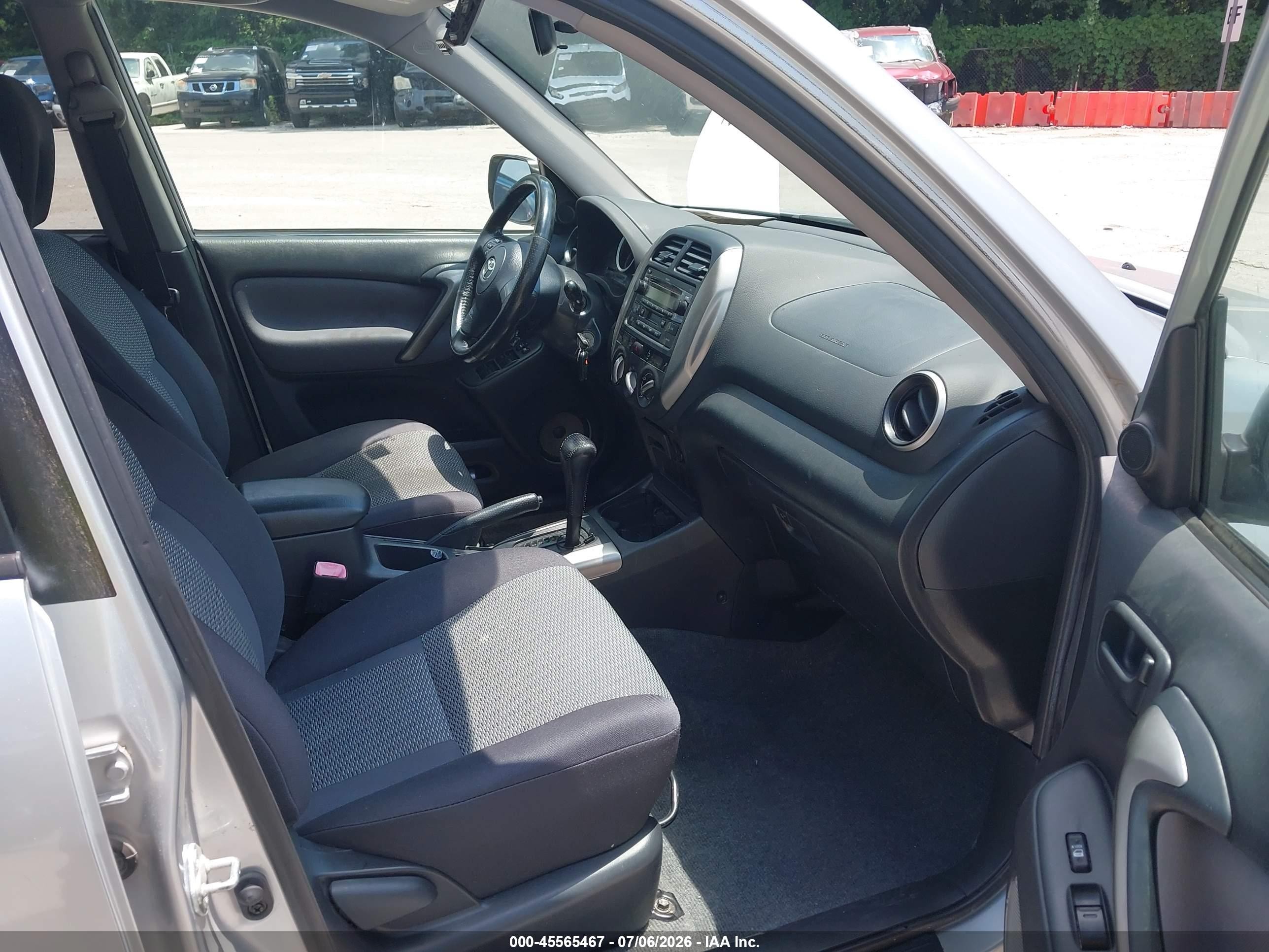 2005 Toyota Rav4   Серебряный vin: JTEHD20V350040042