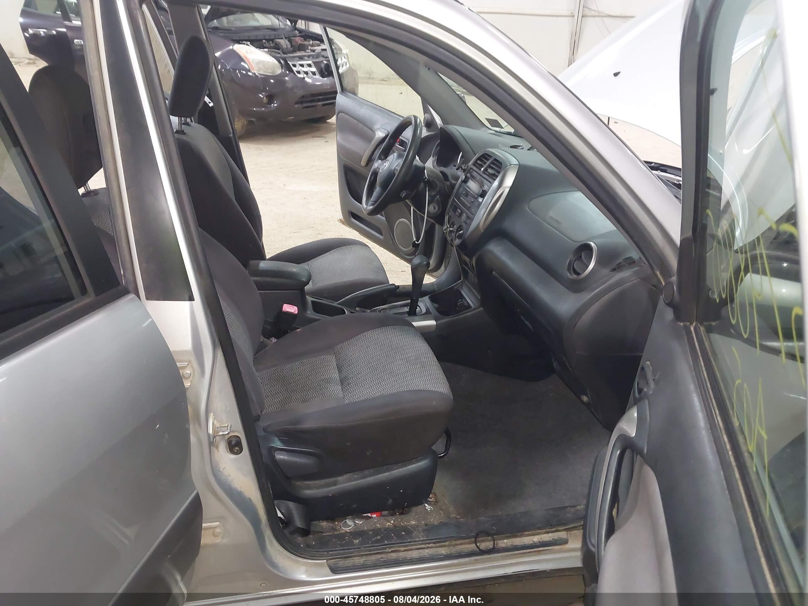 2005 Toyota Rav4   Silver vin: JTEHD20V356028986