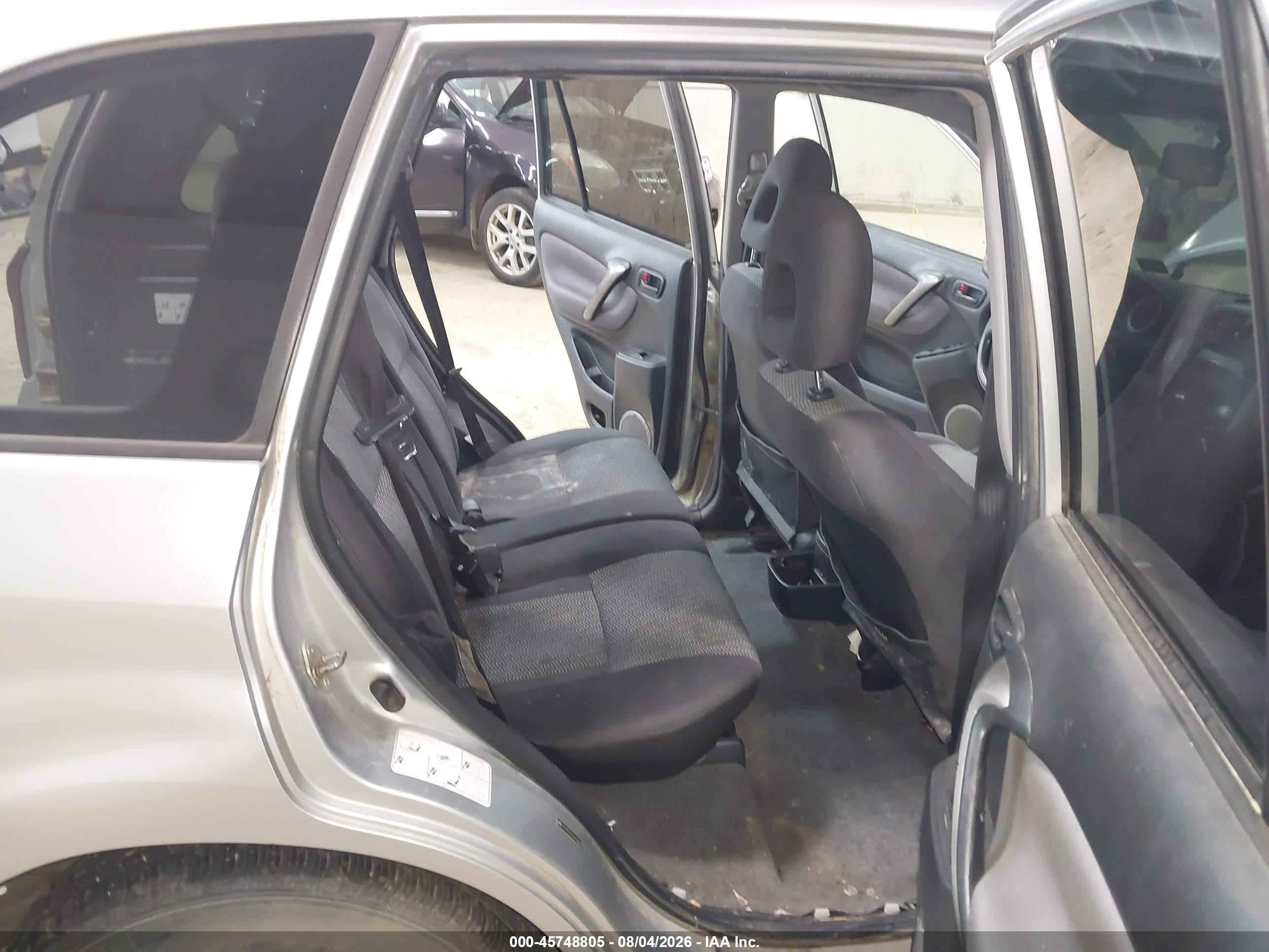 2005 Toyota Rav4   Silver vin: JTEHD20V356028986