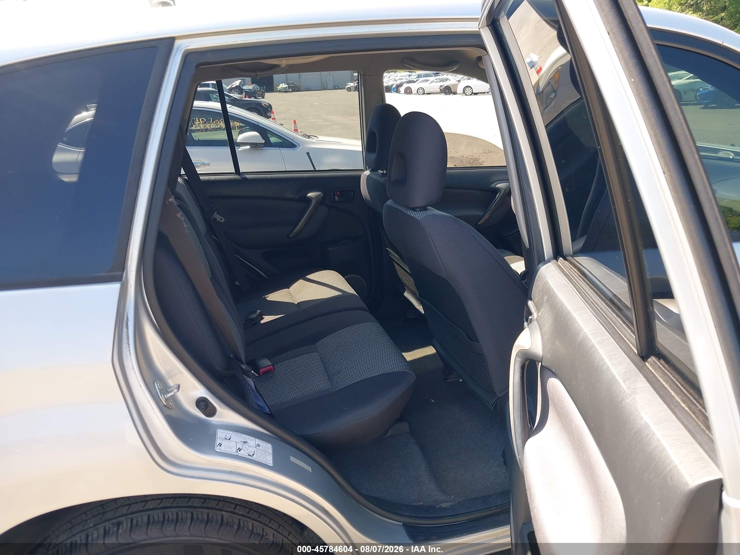 2004 Toyota Rav4   Silver vin: JTEHD20V440021174